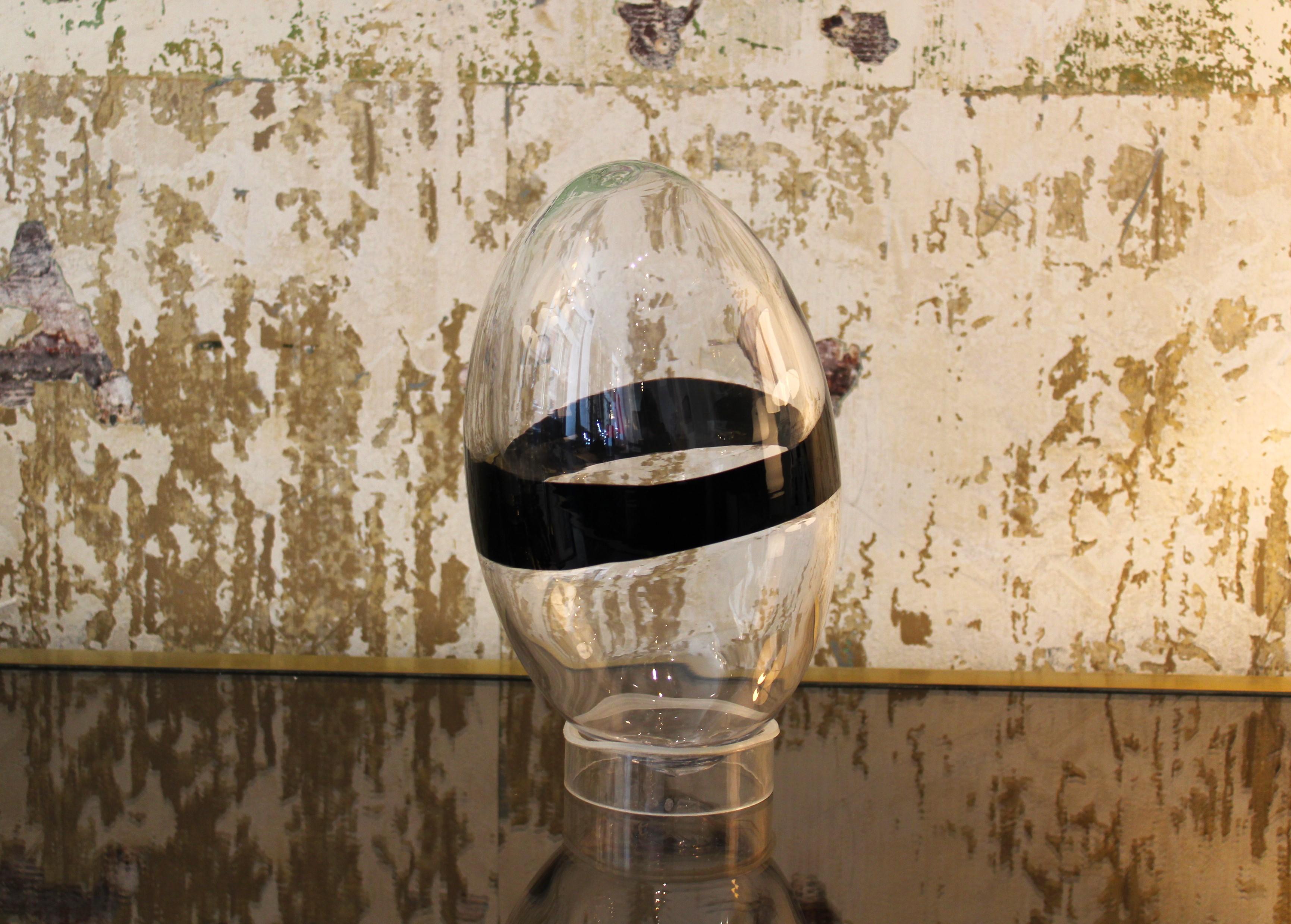 Venini Egg by Ludovico Diaz de Santillana (Anna Venini's husband, daugther of Paolo Venini) for Pierre Cardin
Murano glass and plexiglass base
1960s, Italy
