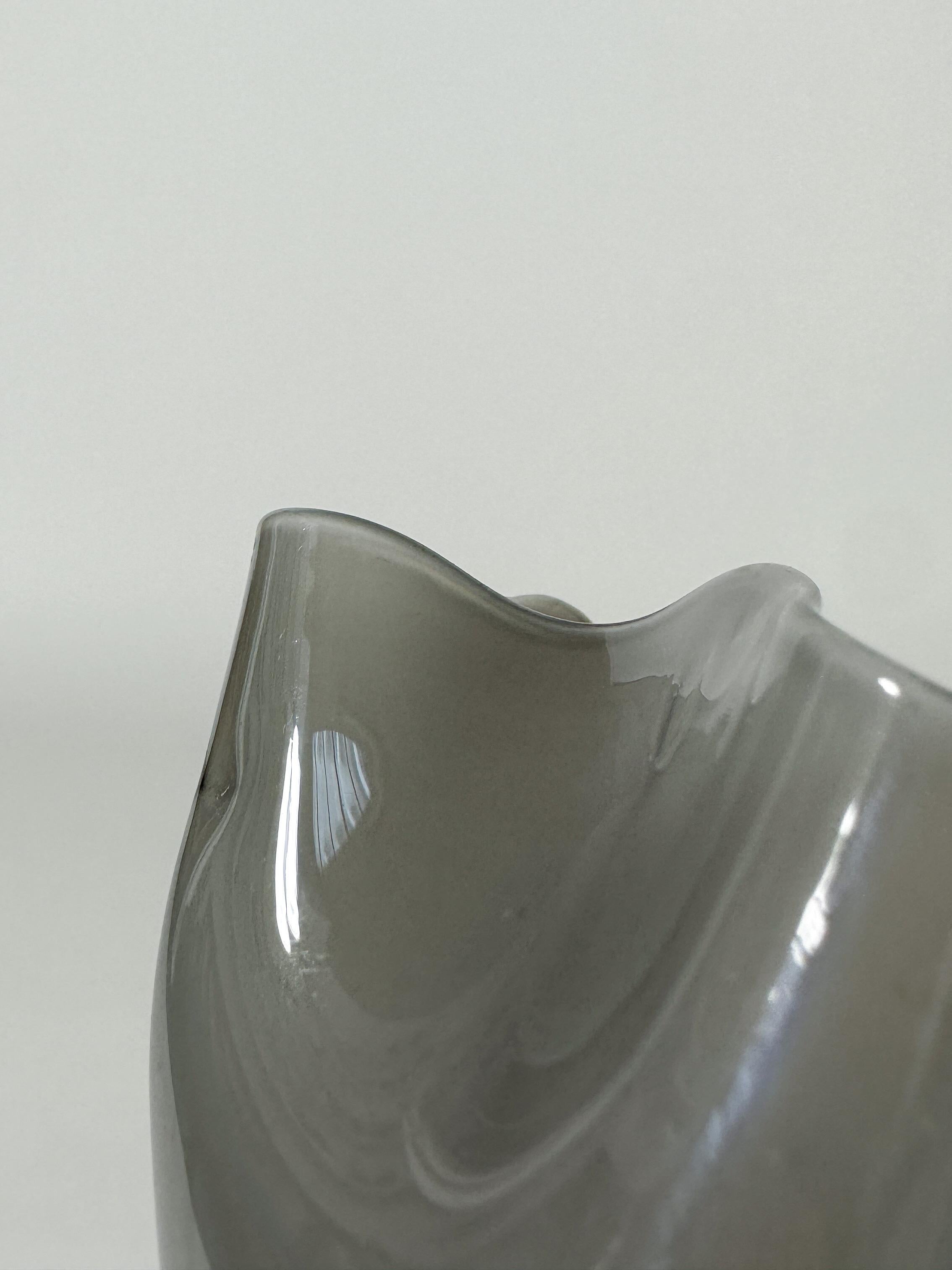Venini Fazzoletto-Vase Paolo Venini & Fulvio Bianconi Opalino Murano 1950er Jahre im Zustand „Gut“ im Angebot in Basel, BS