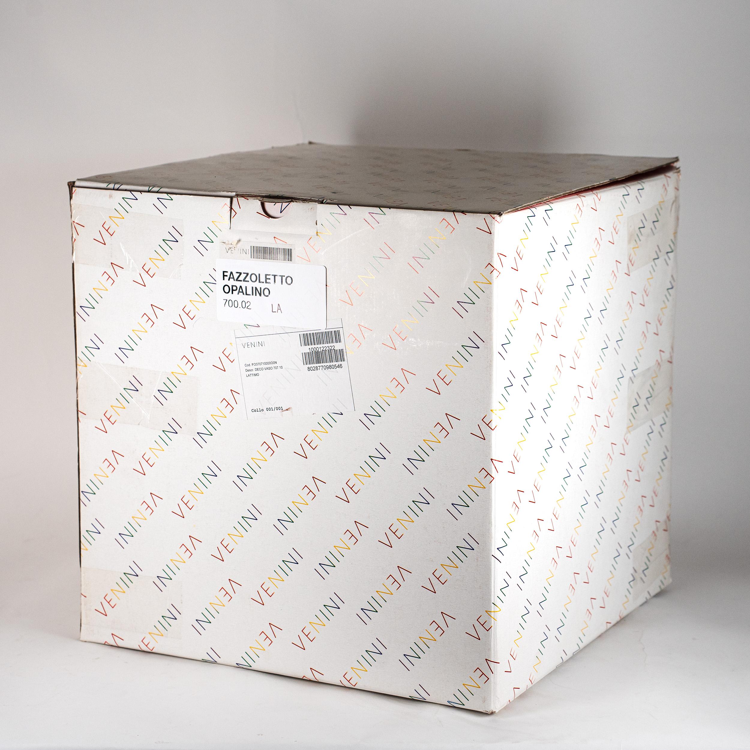 VENINI Fazzoletto Bianco in vetro di Murano firmato 2014, fatto a mano in Italia in vendita 1