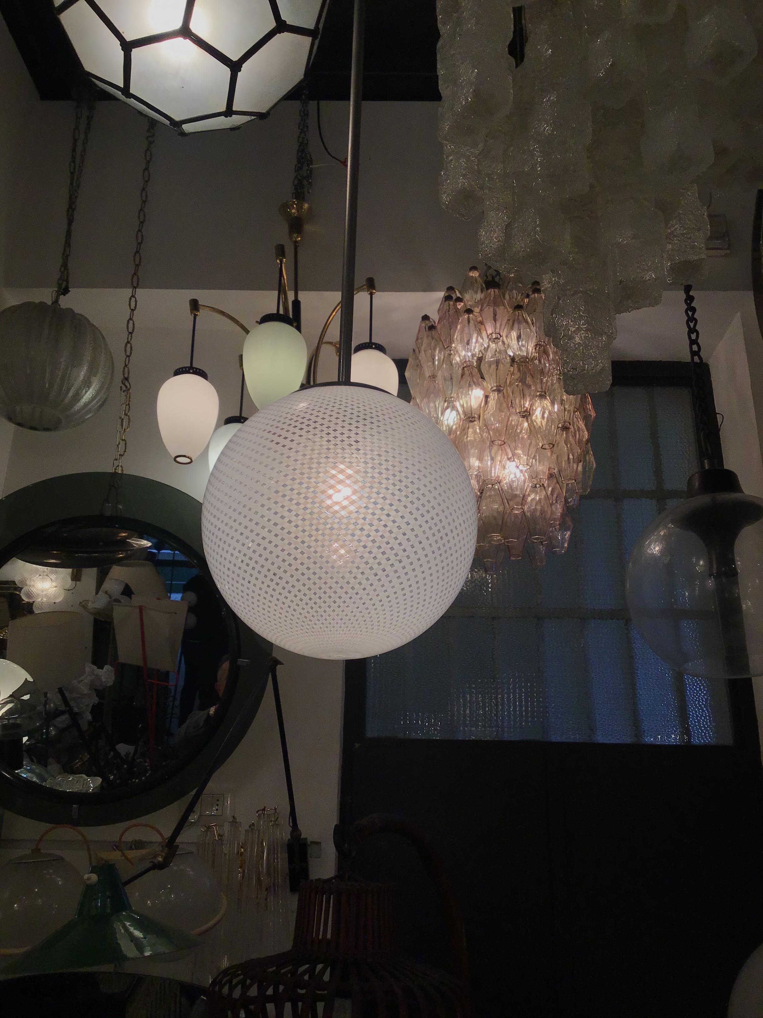 Exceptional filigree ball chandelier VENINI 1930s
Height 105. 

Only the bowl 35cm.


