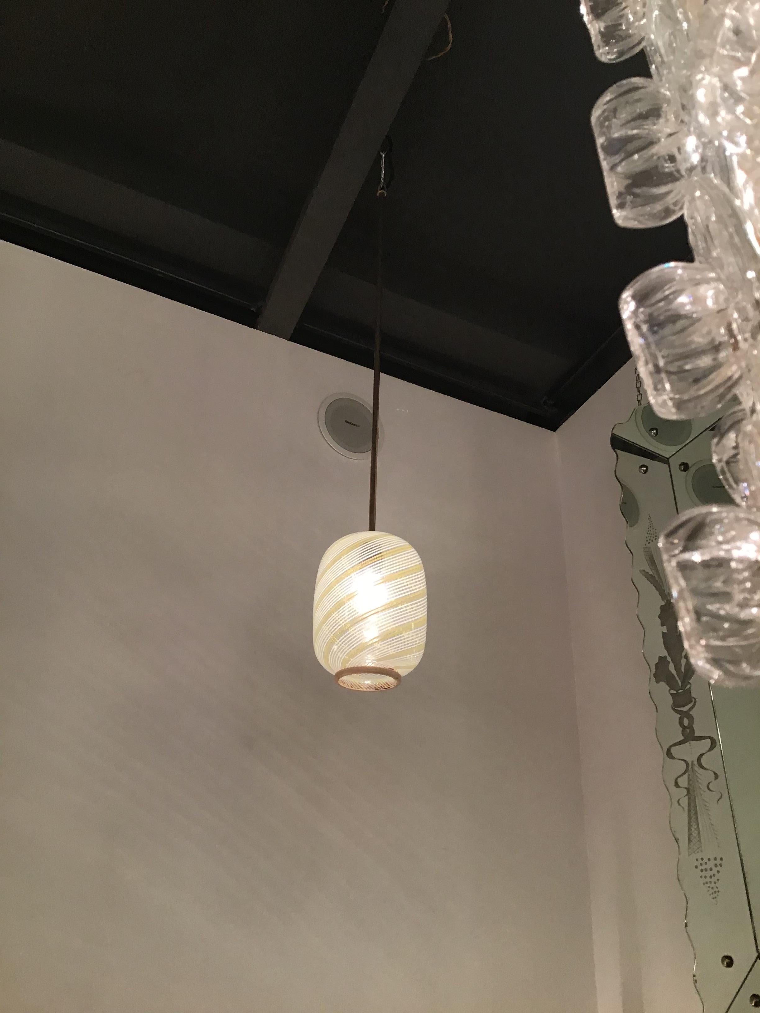 Venini Filigrana Pair Chandelier Murano Glass Brass 1940 Italy In Good Condition For Sale In Milano, IT