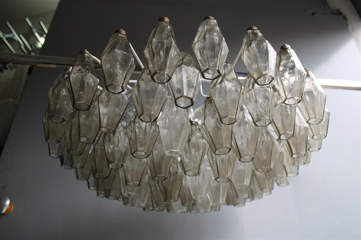 Venini great round chandelier poliedri grey white color Murano glass, 1950s
12 lamps bulbs E14 max 40 watt each.