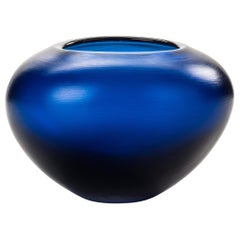 Venini Vase court en verre Incisi bleu marine par Paolo Venini
