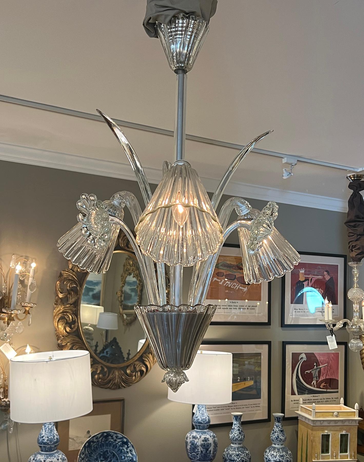 Metà XX secolo Venini Lampadario a tre luci in vetro trasparente italiano di Murano anni '50 in vendita