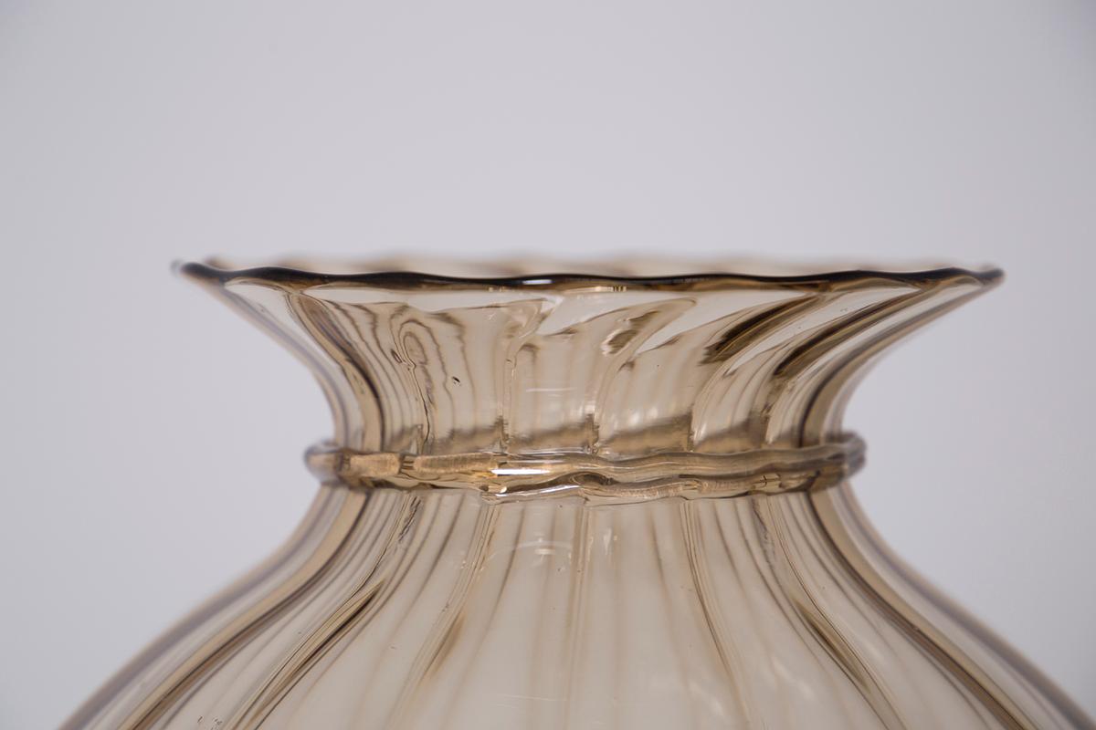 Venini Italian Vase in Murano Brown Glass, Signed 1925 In Good Condition In Milano, IT
