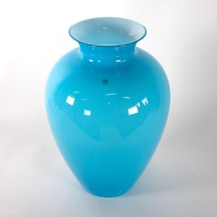 Venini Labuan 90° vaso Acquamarina e vetro di Murano bianco, firmato 2011