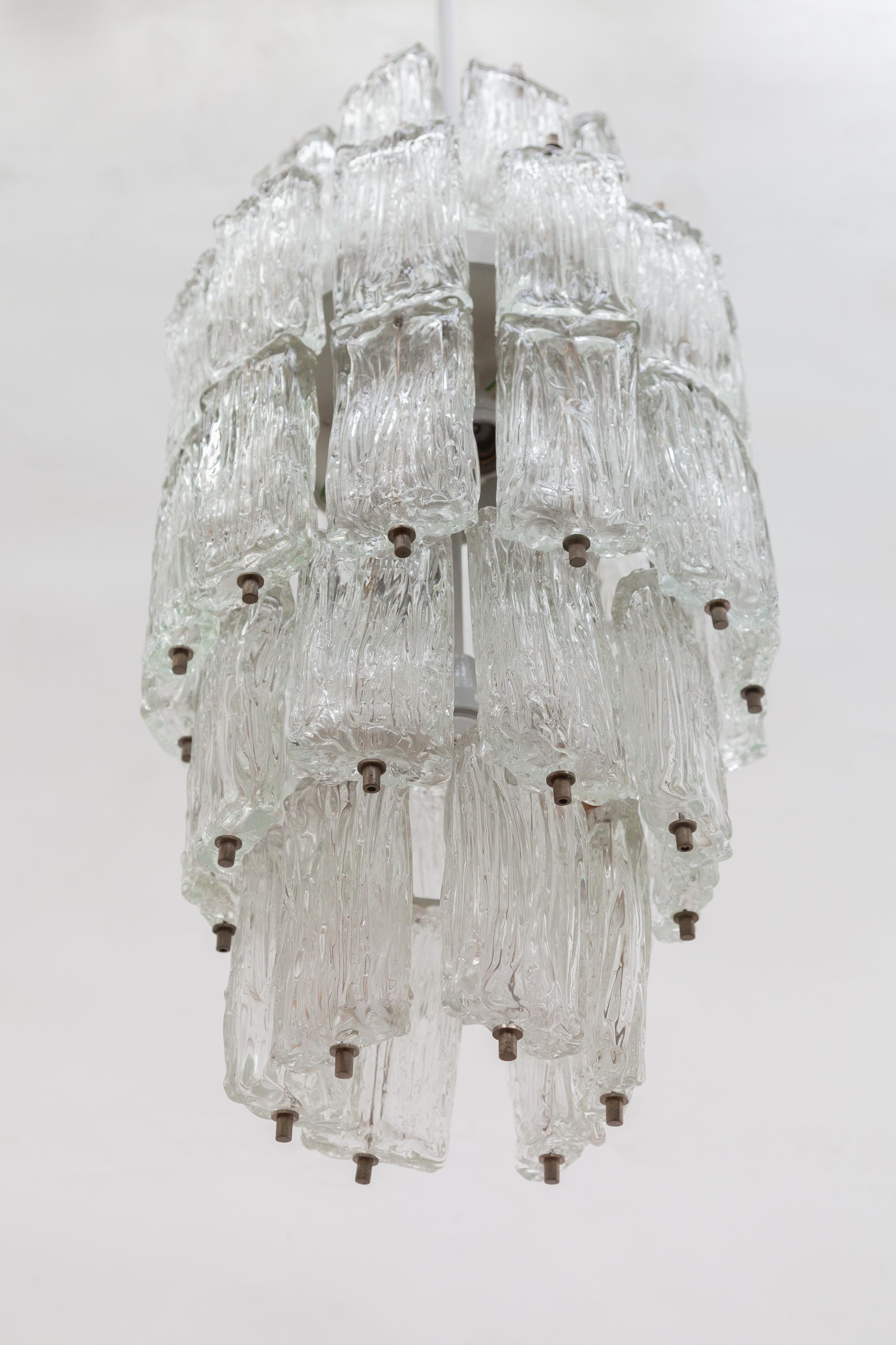 Lacquered Venini Large Chandelier Iced Textured Clear Glass Five Tiers 1960s Murano, Italy