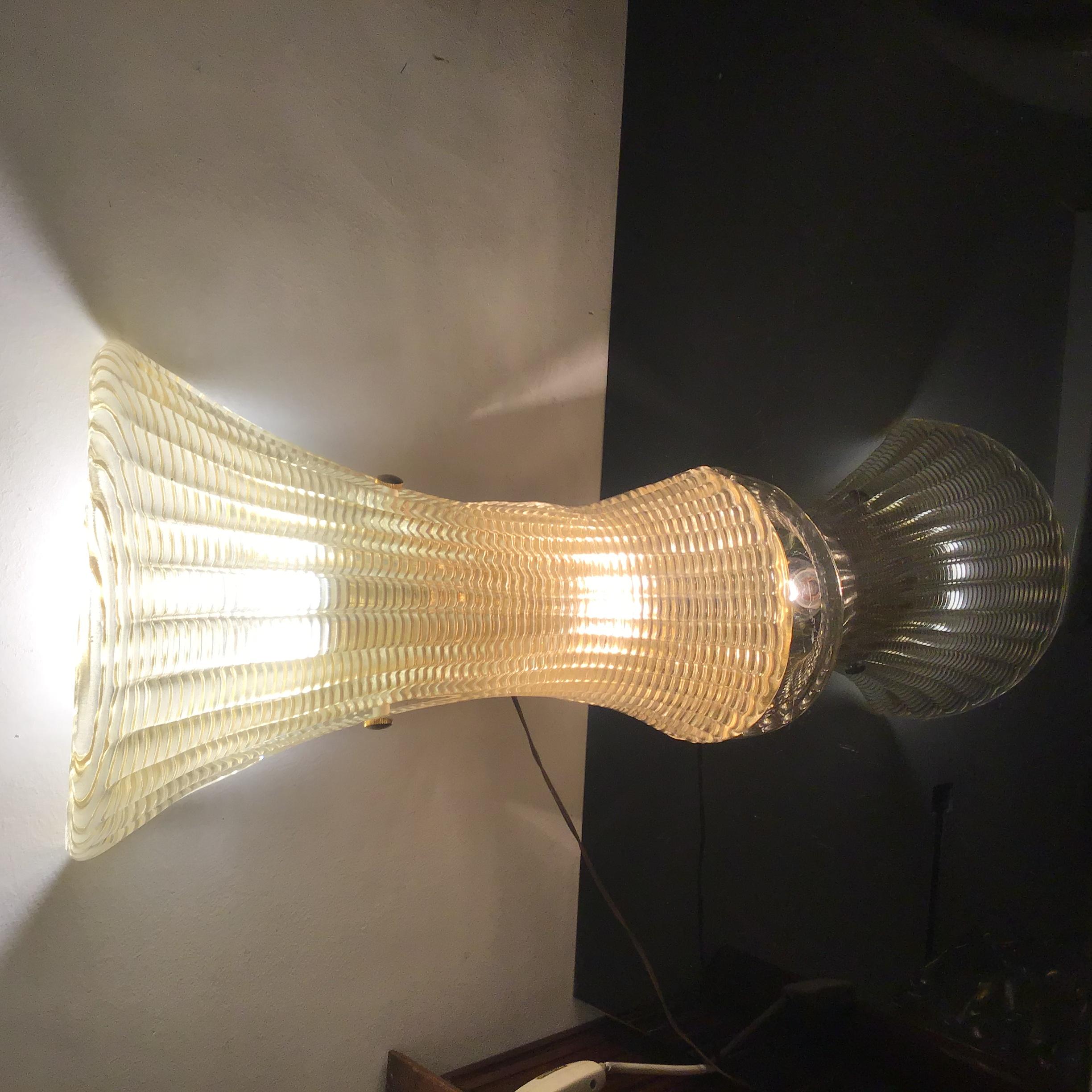 VENINI Large Sconce Gold Murano Glass Brass 1950 Italy  For Sale 7