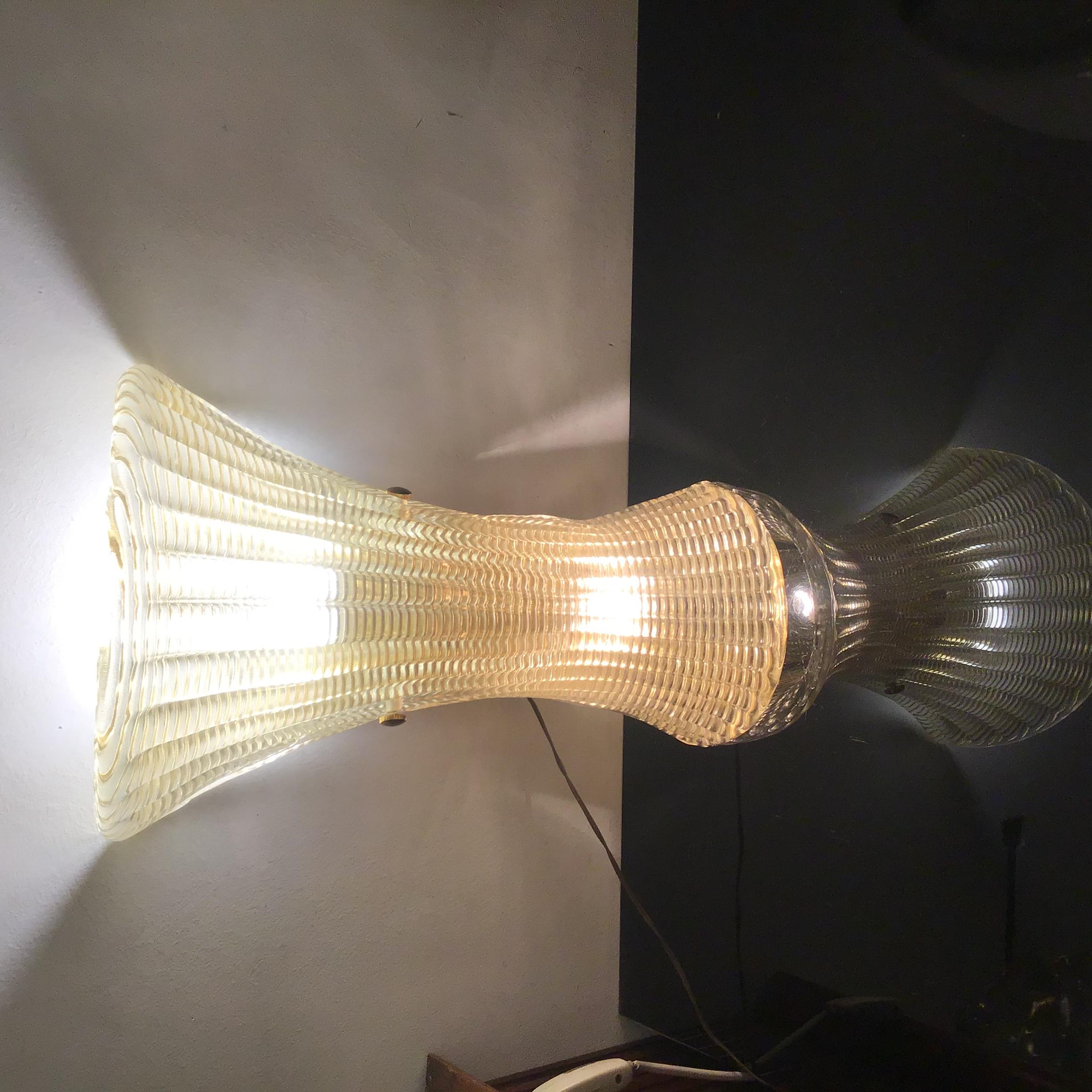 VENINI Large Sconce Gold Murano Glass Brass 1950 Italy  For Sale 8