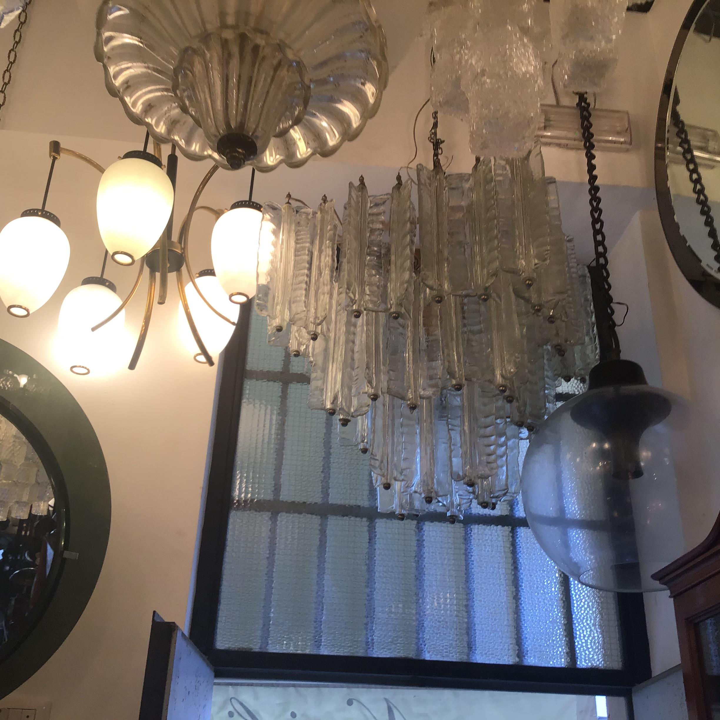 Metà XX secolo Venini Mazzega. Lampadario Murano in vetro metallo cromato 1955 Italia in vendita