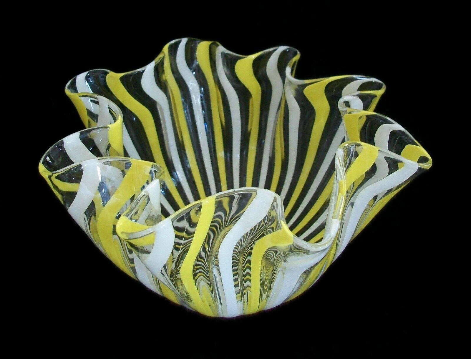 VENINI - mid century Murano Fazzoletto Filigrana glass vase - yellow, white and clear canes - rare large size - smooth polished ground pontil mark to the base - unsigned - Italy - circa 1960's.

Excellent/near mint vintage condition - scratches to