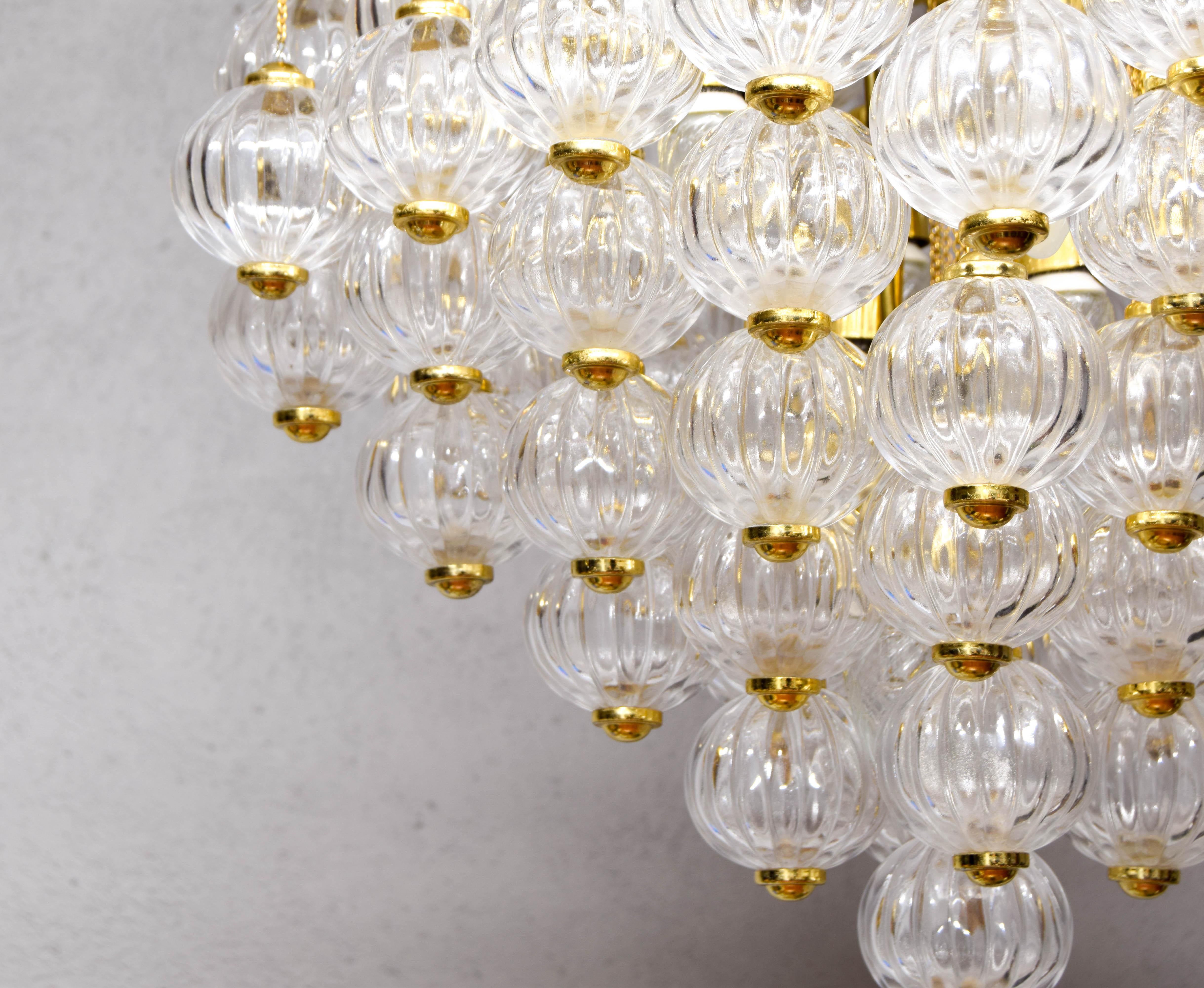 Venini Midcentury Italian Flushmount Murano Glass Bubbles and Brass Chandelier For Sale 4