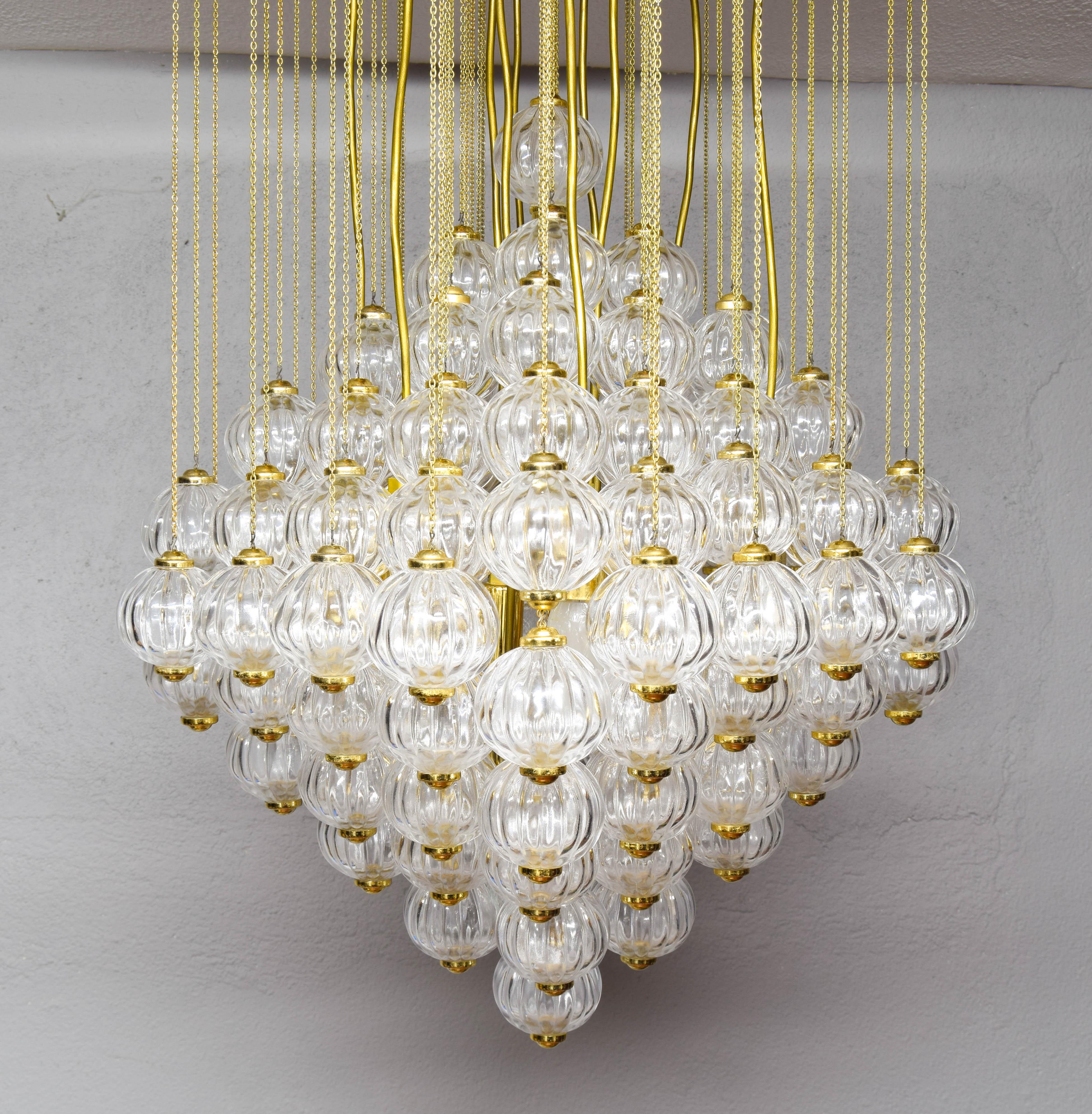 Venini Midcentury Italian Flushmount Murano Glass Bubbles and Brass Chandelier For Sale 6