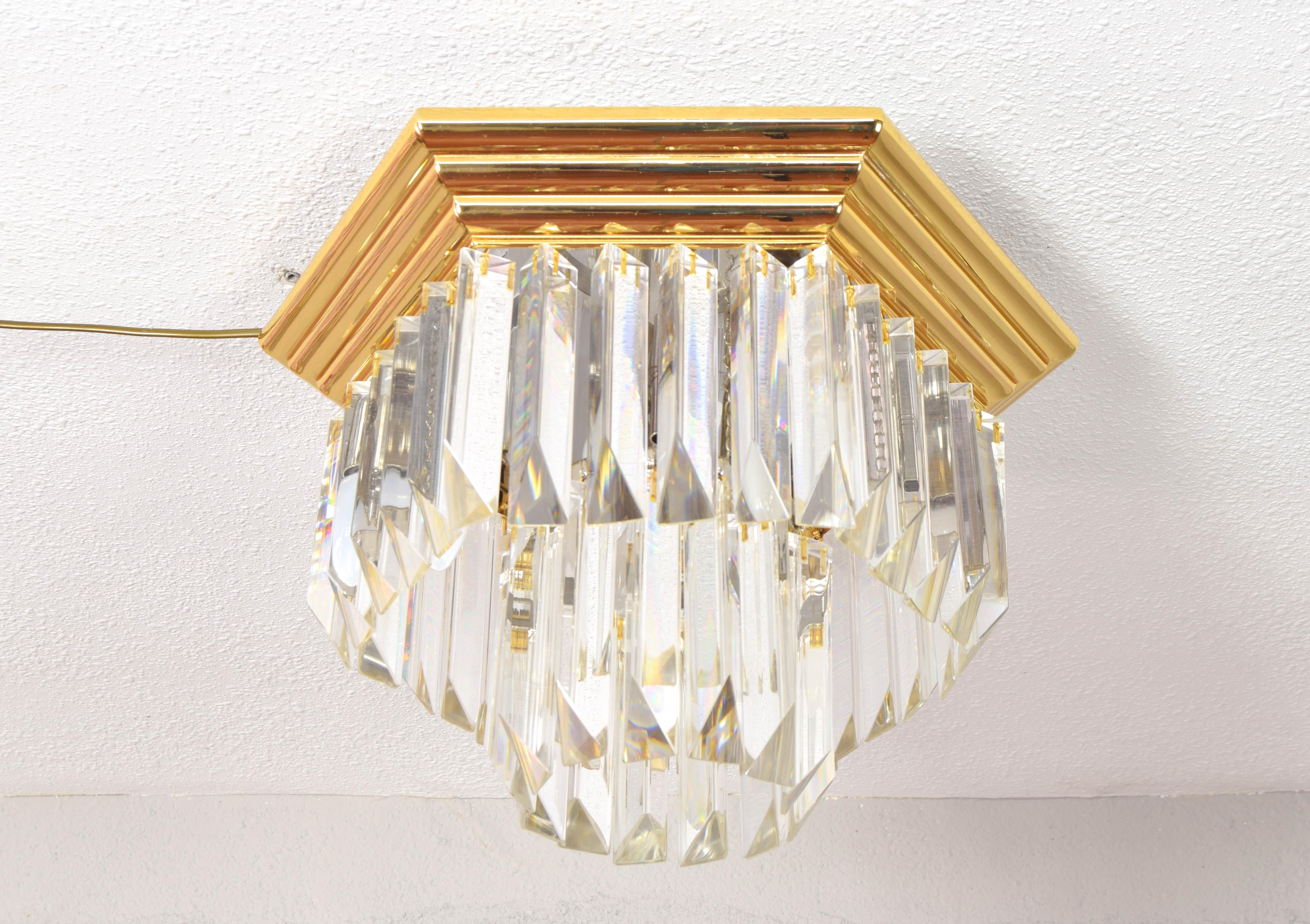 Mid-Century Modern Triedri Murano Glass and Brass Flush Mount Chandelier in the style of Venini For Sale
