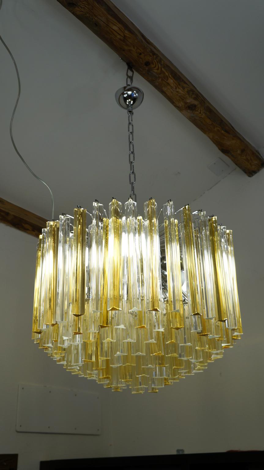 Venini Mid-Century Modern Crystal Amber Murano Glass Triedri Chandelier, 1984s (Muranoglas) im Angebot