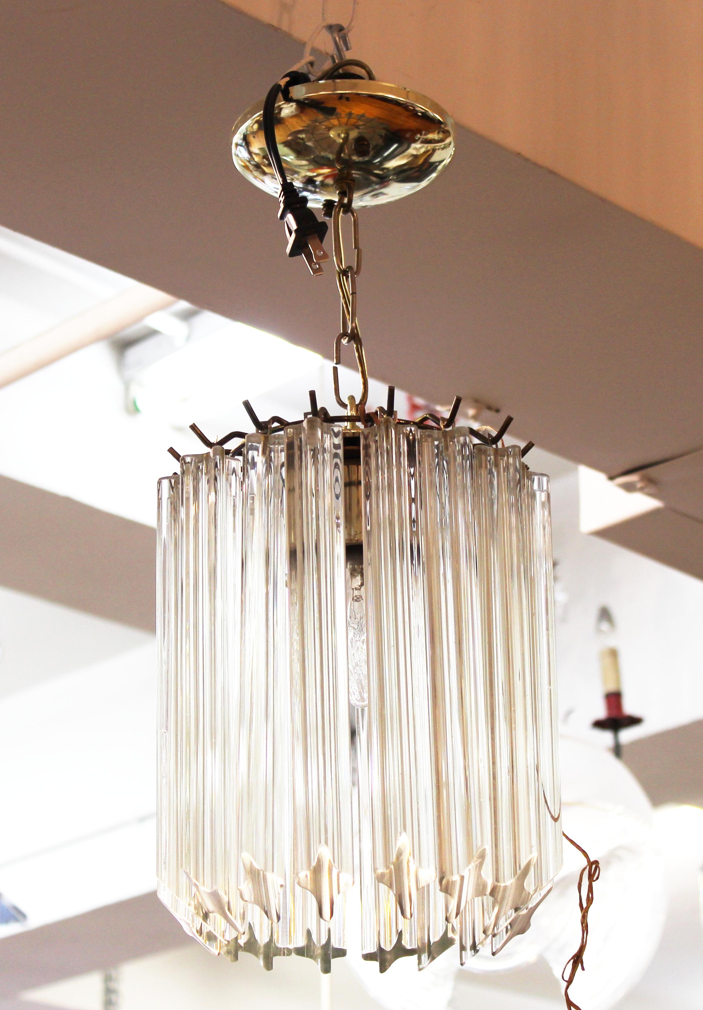 Italian Venini Style Mid-Century Modern Diminutive Glass Chandelier In Good Condition In New York, NY