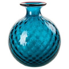 Venini Monofiore Balloton, mittelgroße Vase aus Muranoglas mit rotem Horizon-Fäden
