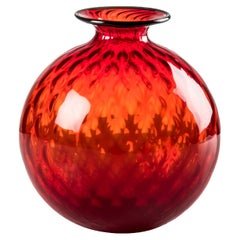 Venini Monofiore Balloton, Vase aus rotem, apfelgrünem Muranoglas mit Fäden