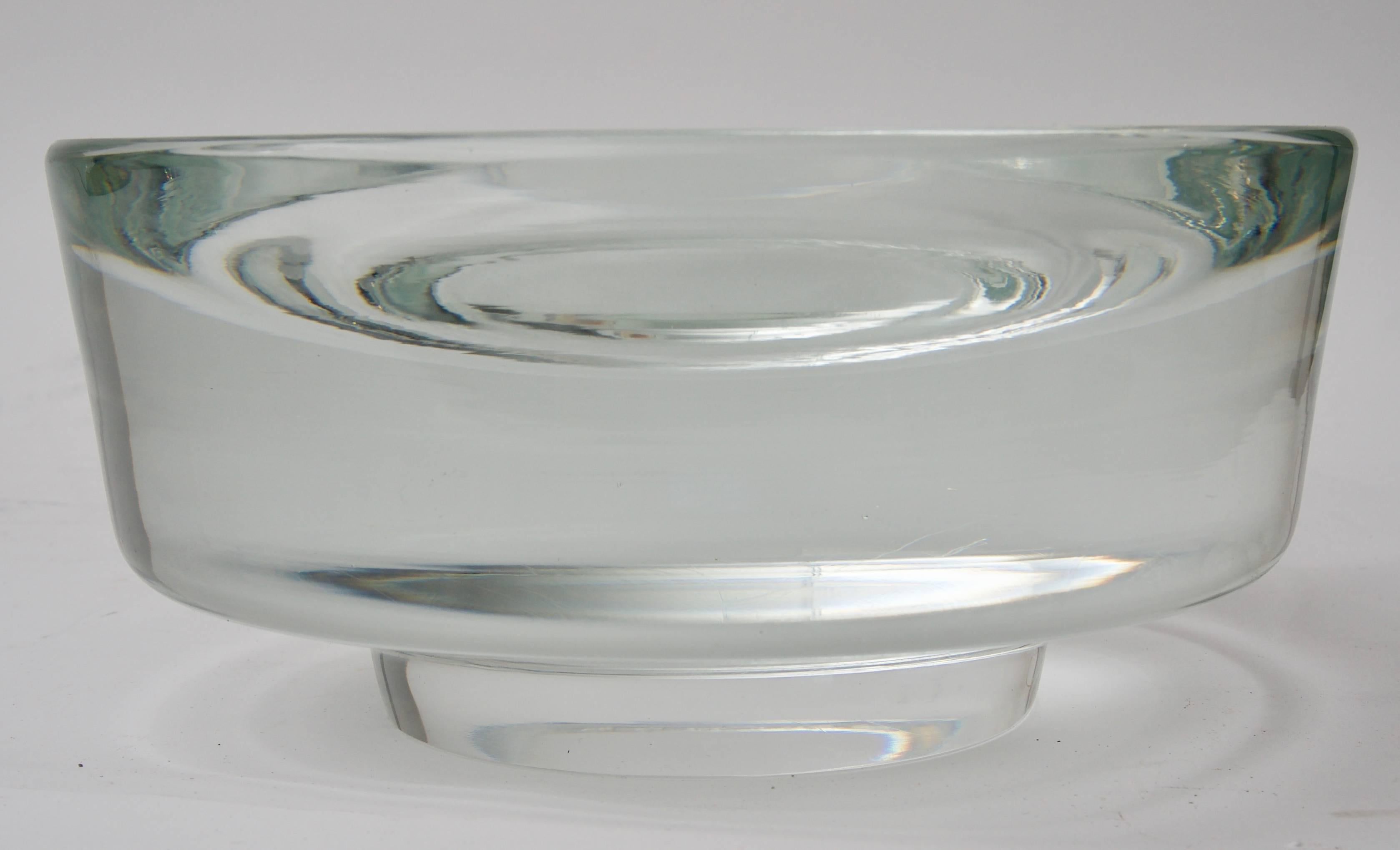 This stylish and chic and coveted piece of Venini Murano glass dish was designed by the iconic American designer Karl Springer.

Note: See image #6 for signature Karl Springer on the underside of dish.