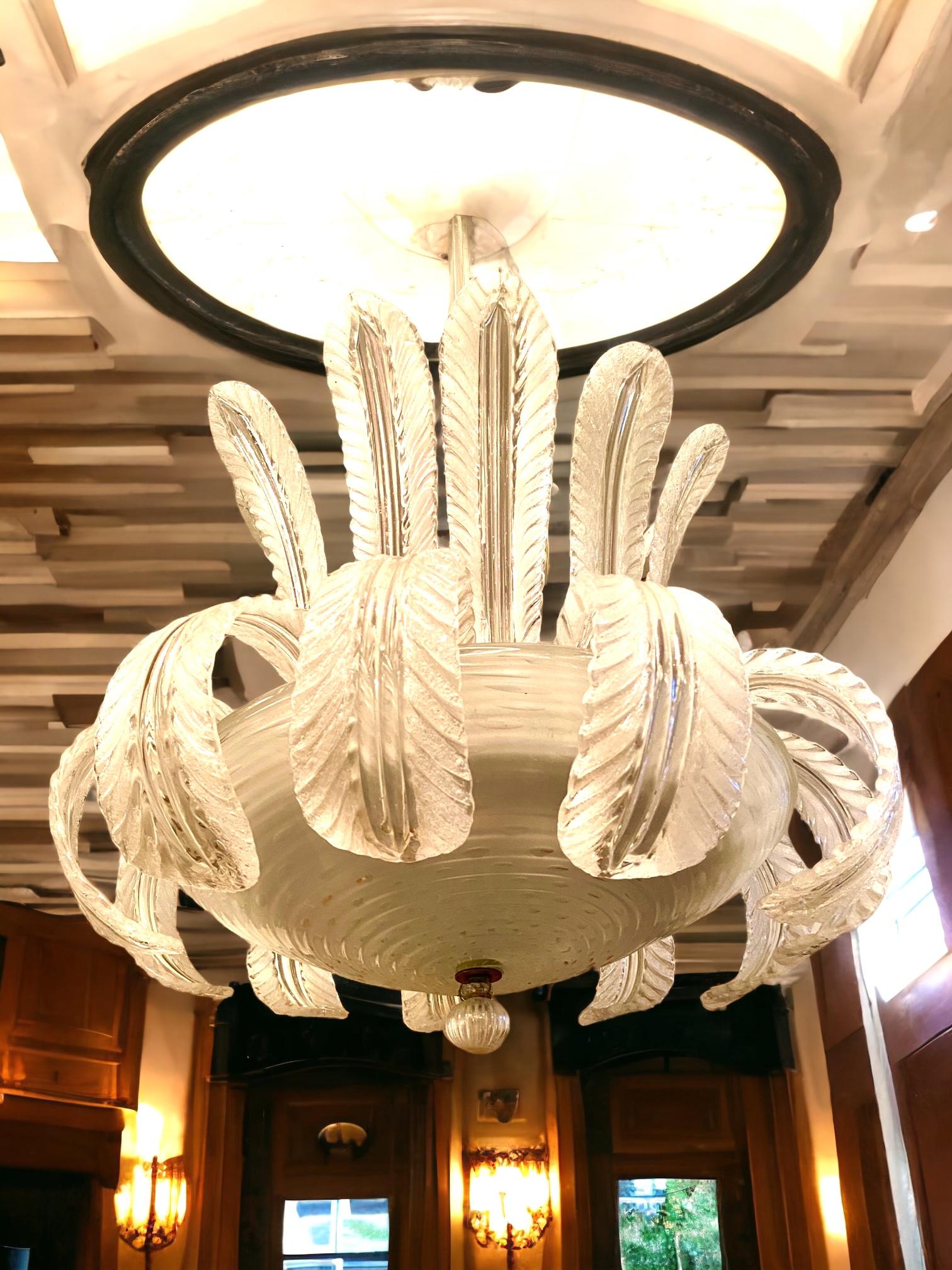 Fabulous Art Deco Murano glass round shape chandelier with central light large 
