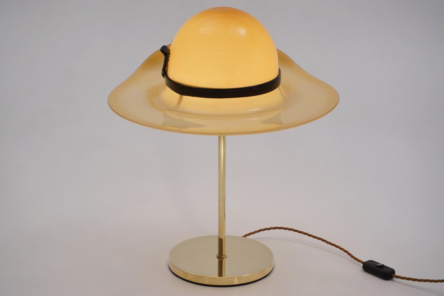 Venini Murano Glass Hat Lamp on a Brass Base, circa 1970s, Italian 2