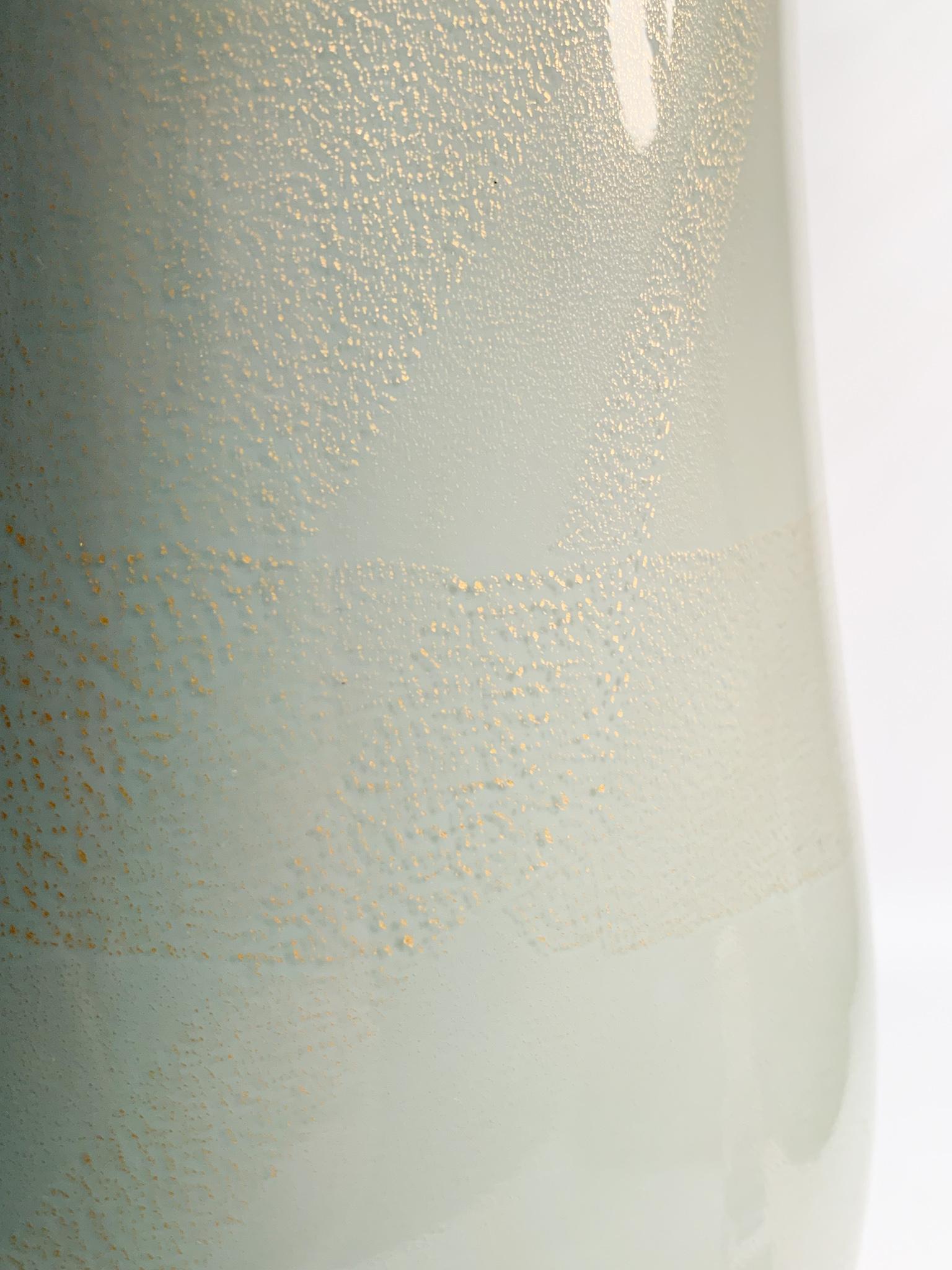 Venini Murano Glass Vase Re-edition of Tomaso Buzzi from 1988 For Sale 3
