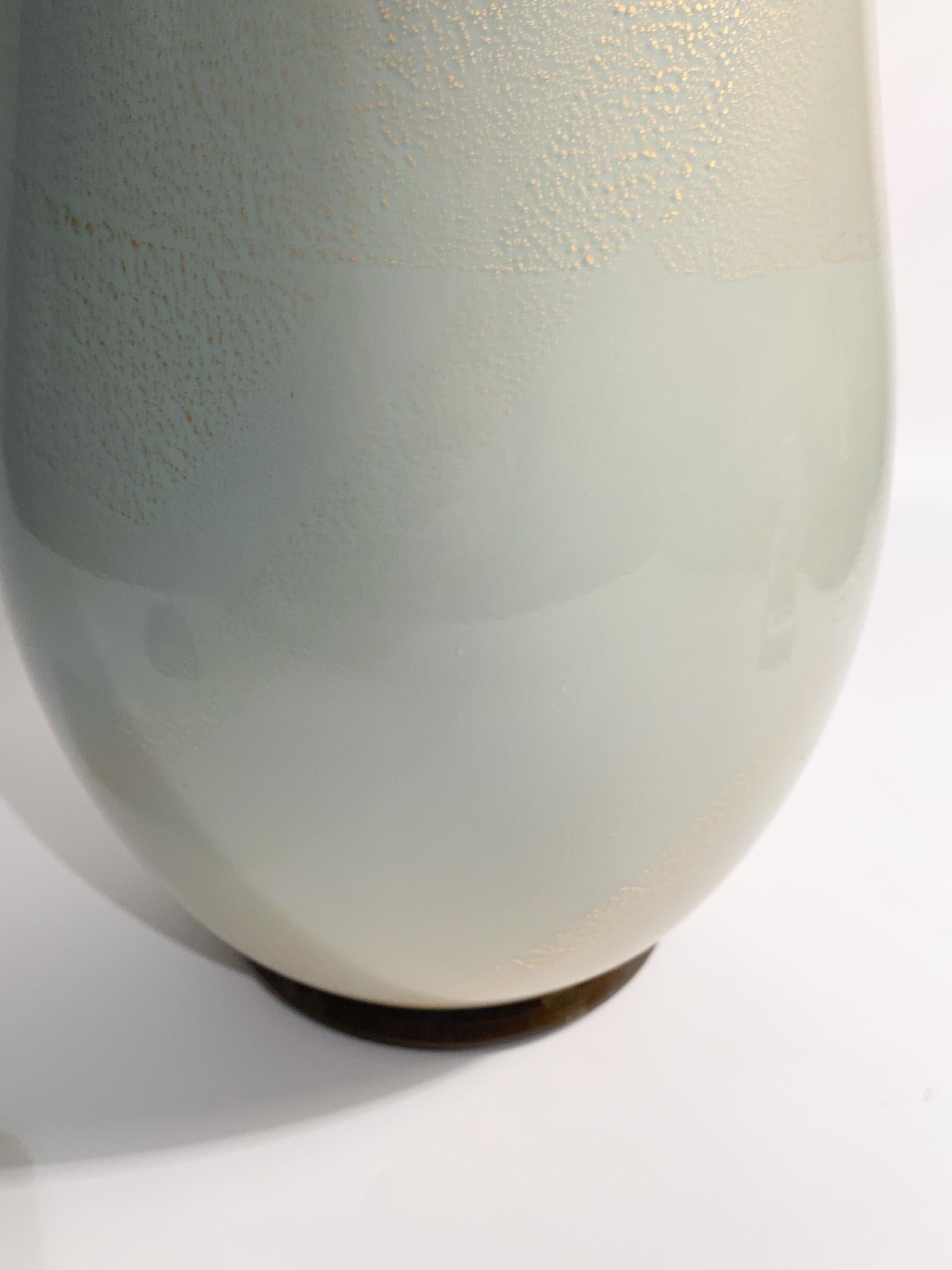 Venini Murano Glass Vase Re-edition of Tomaso Buzzi from 1988 For Sale 4