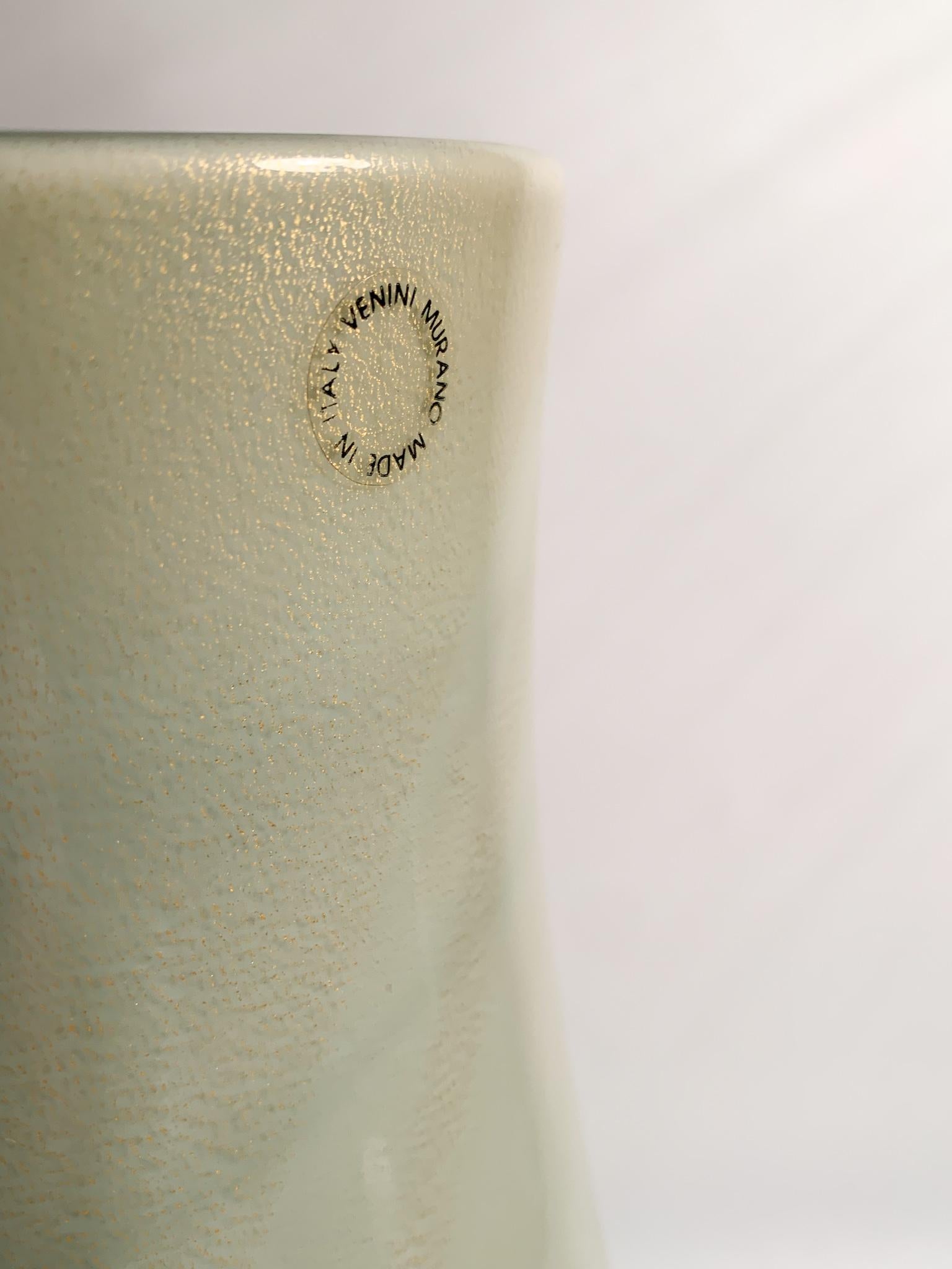 Venini Murano Glass Vase Re-edition of Tomaso Buzzi from 1988 For Sale 5