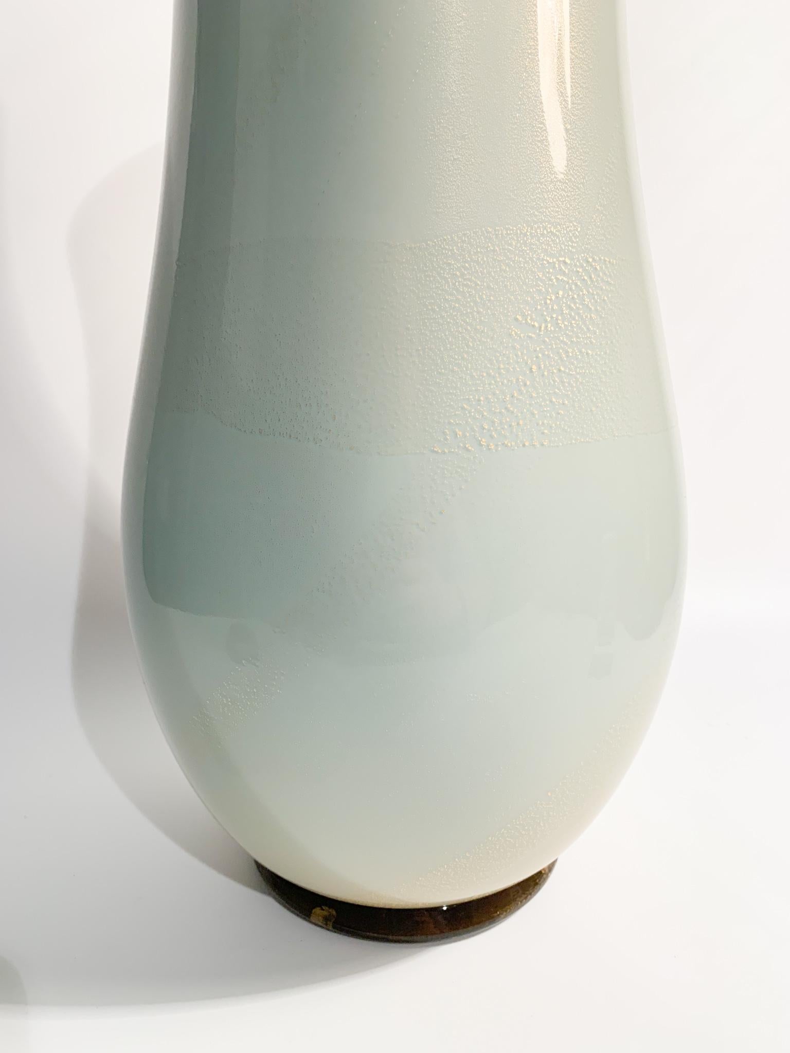 Mid-Century Modern Venini Murano Glass Vase Re-edition of Tomaso Buzzi from 1988 For Sale