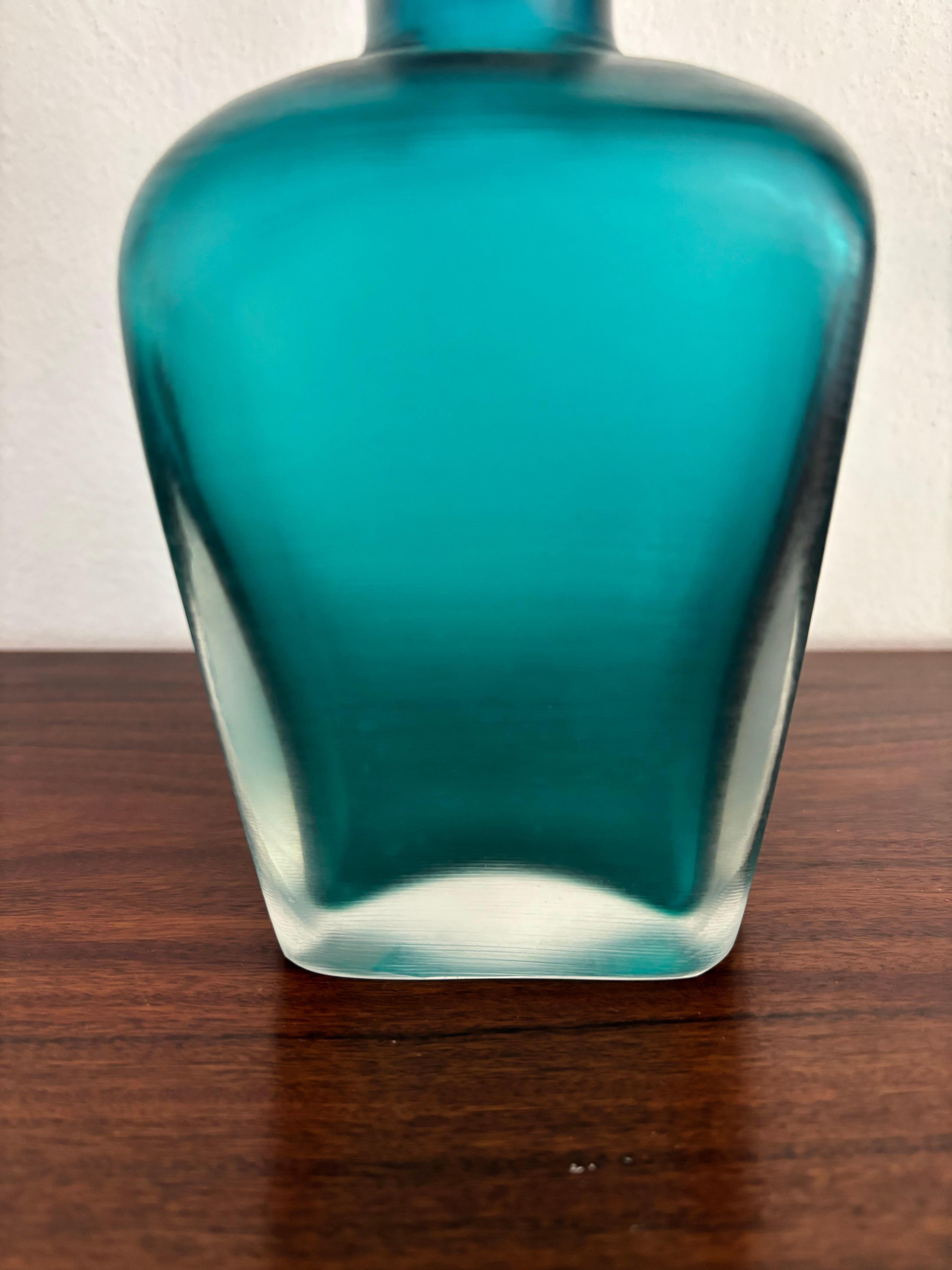 Venini Murano Italienische Blauglasflasche Incisi Serie, 1981 im Angebot 2
