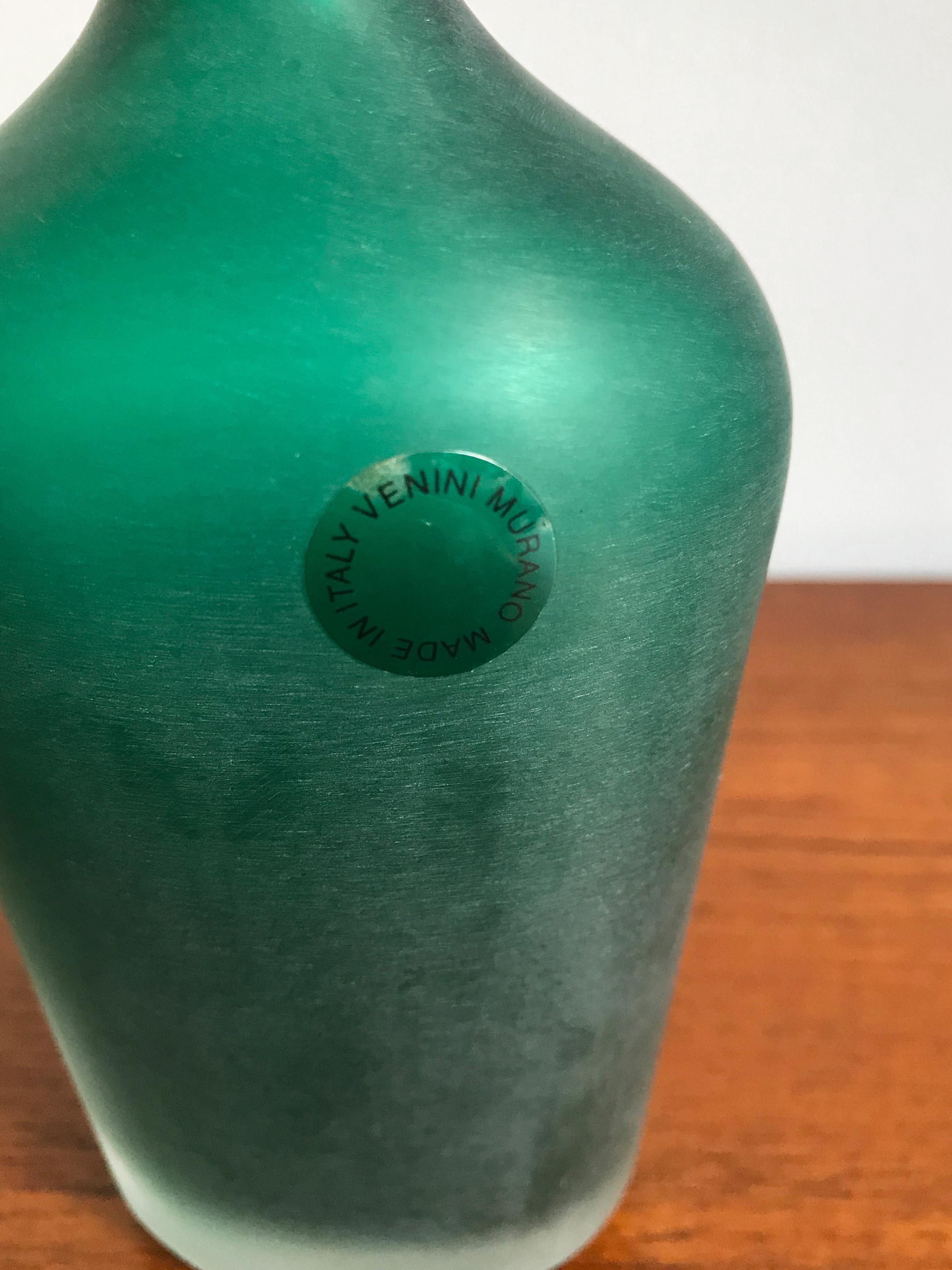 Venini Murano Italy Green Glass Bottle Serie “Velati”, 1996 In Excellent Condition For Sale In Reggio Emilia, IT