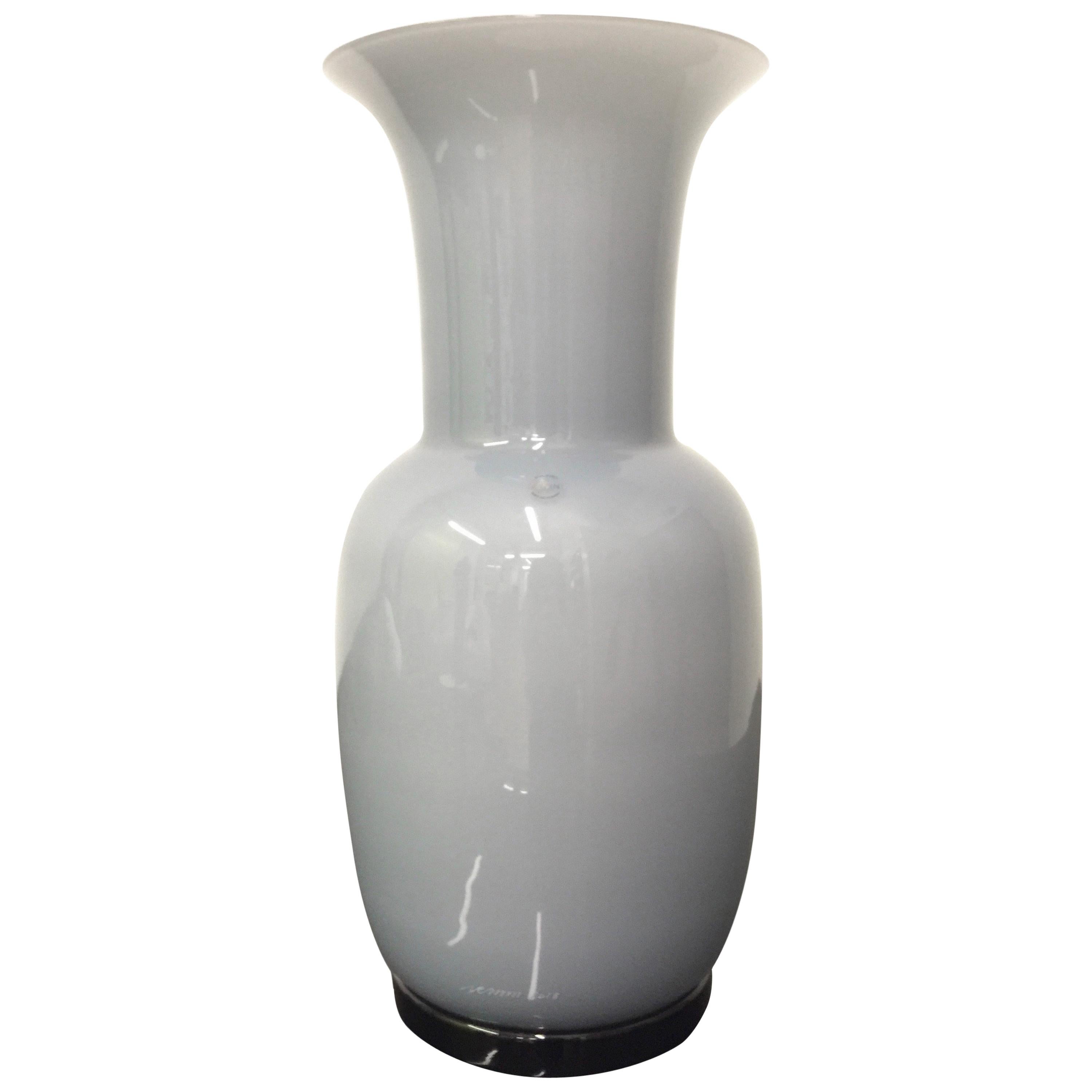 Venini Murano "Opalini" XL Vase Design Fulvio Bianconi White and Dove Gray Glass For Sale