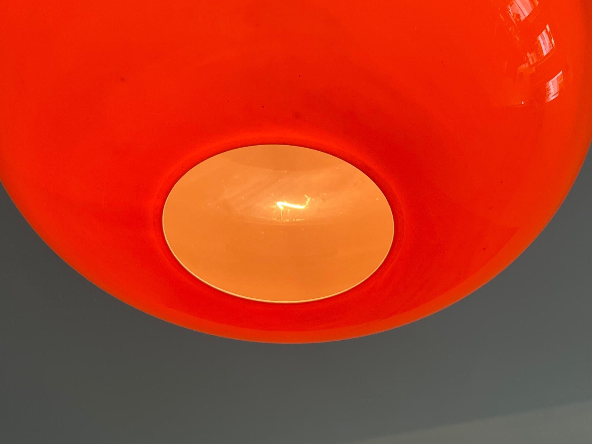 italien Venini lampe  suspension en verre de Murano orange des annes 1950 en vente