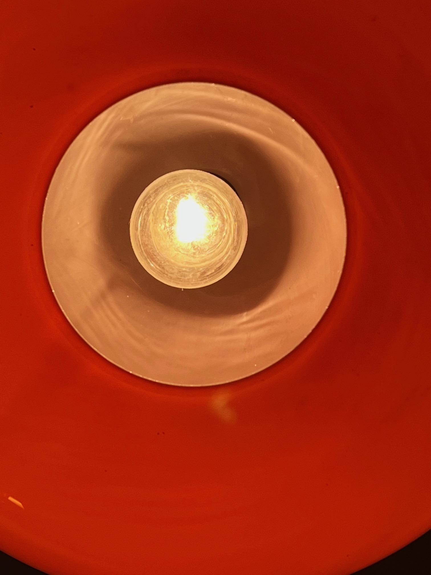Verre d'art Venini lampe  suspension en verre de Murano orange des annes 1950 en vente