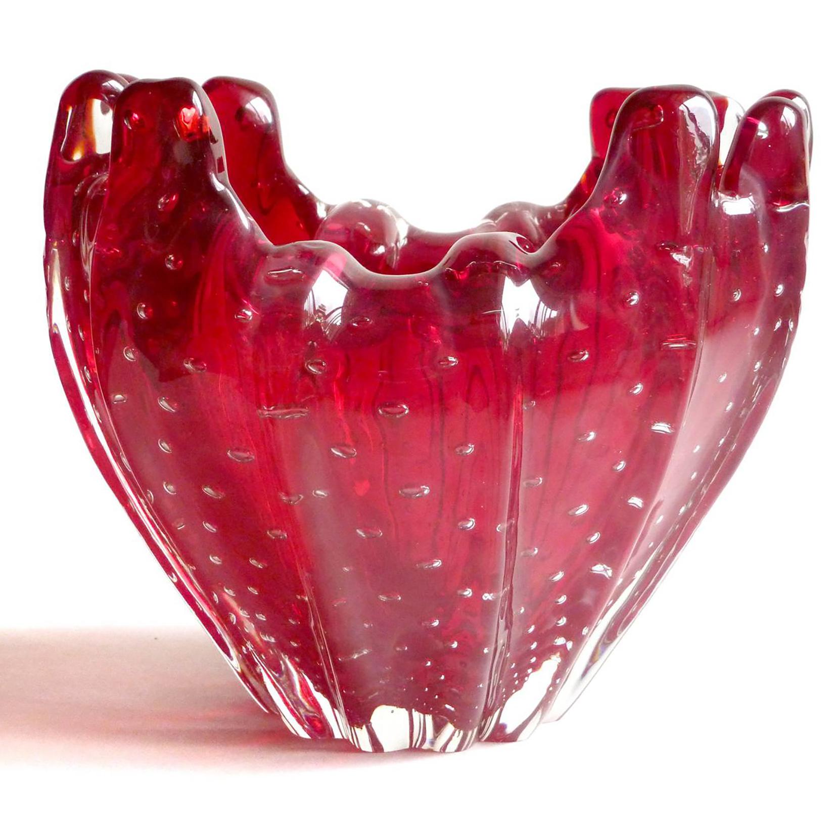 Beautiful vintage Murano hand blown, deep red and controlled bubbles Italian art glass signed sculptural vase. Documented to the Venini Company, and attributed to designer Paolo Venini, circa 1948. It is fully signed 