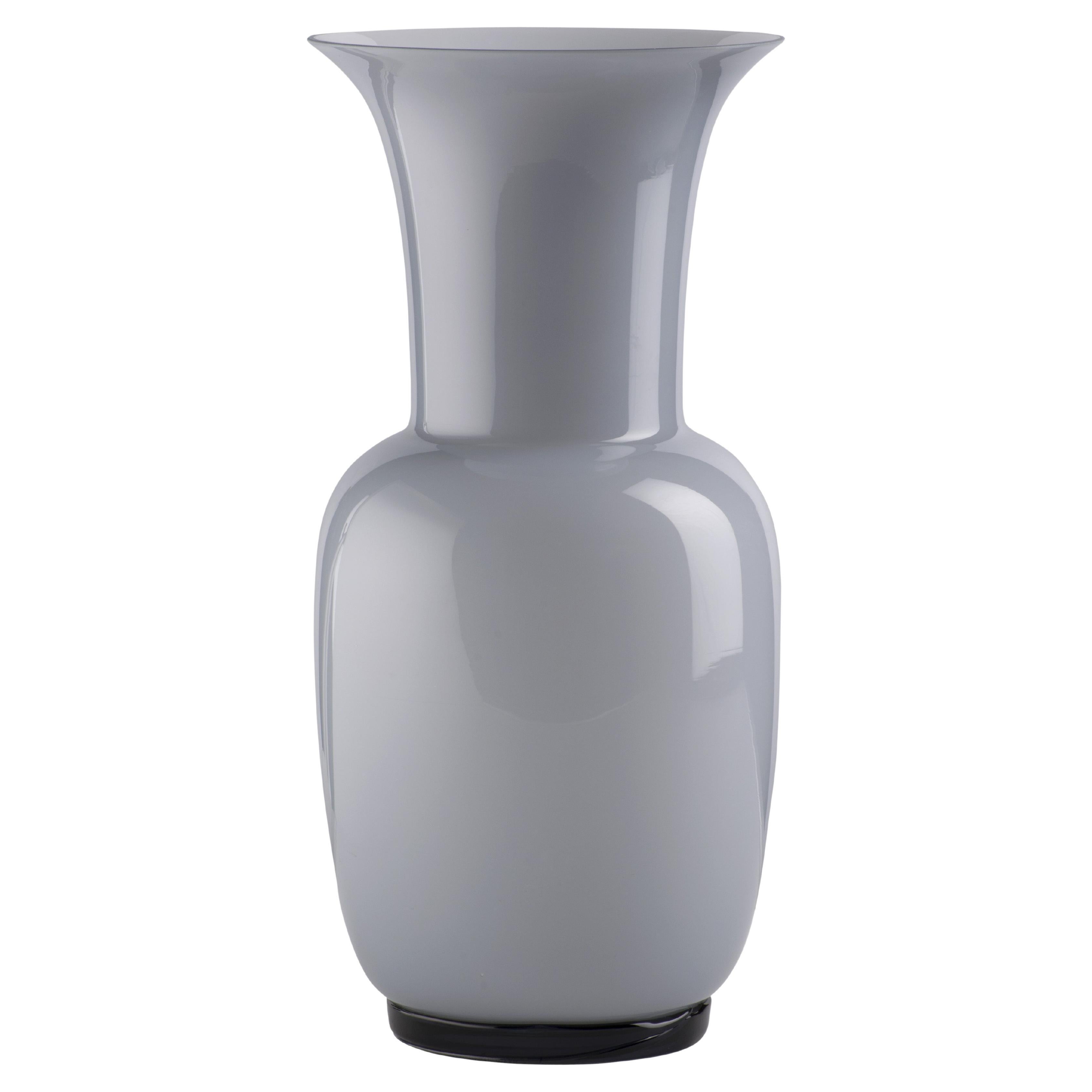 Venini Vase Opalino en verre gris dépoli et blanc à l'intérieur, grand modèle