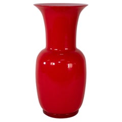 Jarrón «Opalino» de VENINI, de cristal de Murano rojo y blanco, firmado en 2012, hecho a mano en Italia