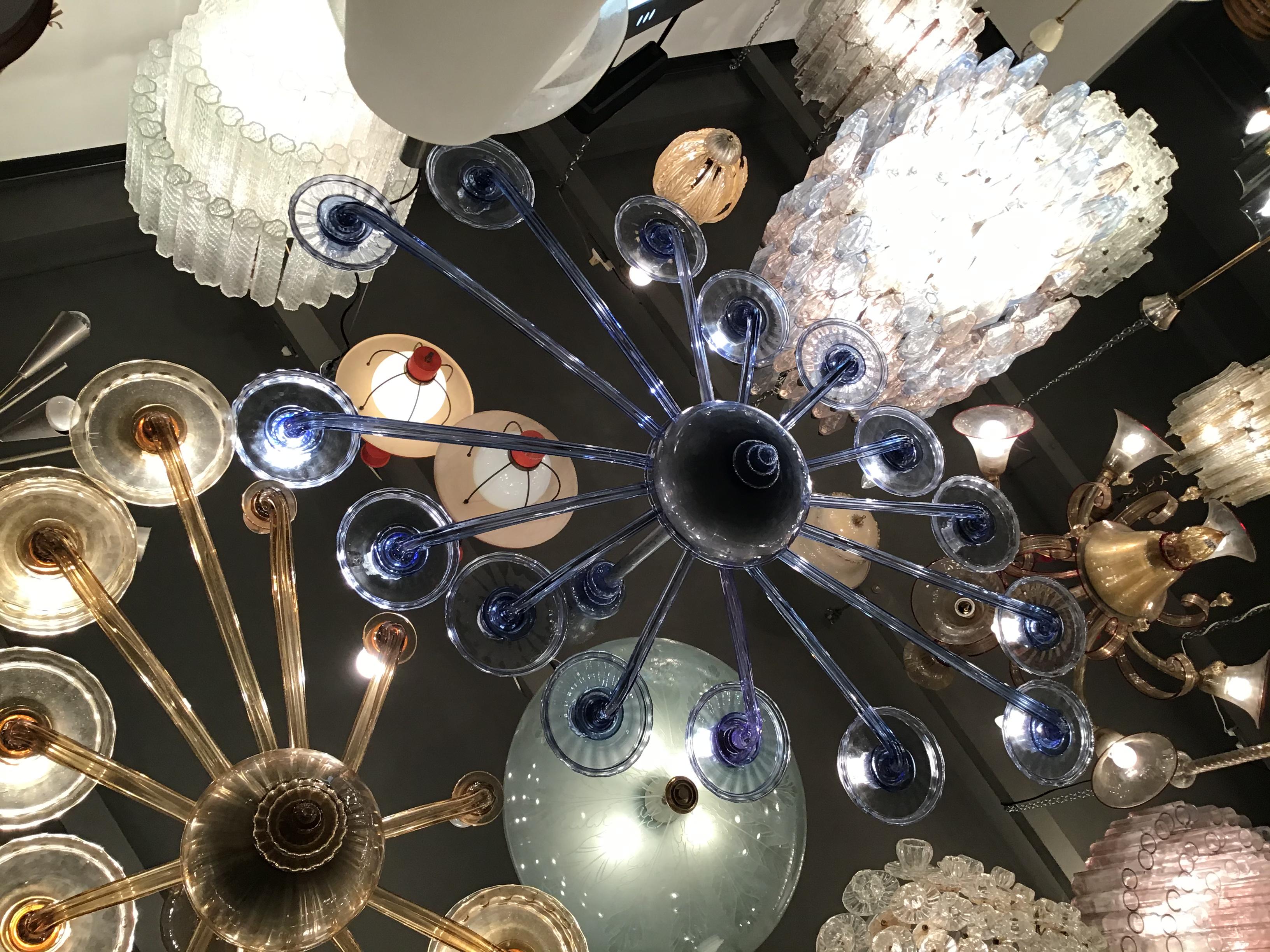 VENINI Oval Blu Chandelier Murano Glass Iron Wood 1930 Italy In condizioni buone in vendita a Milano, IT