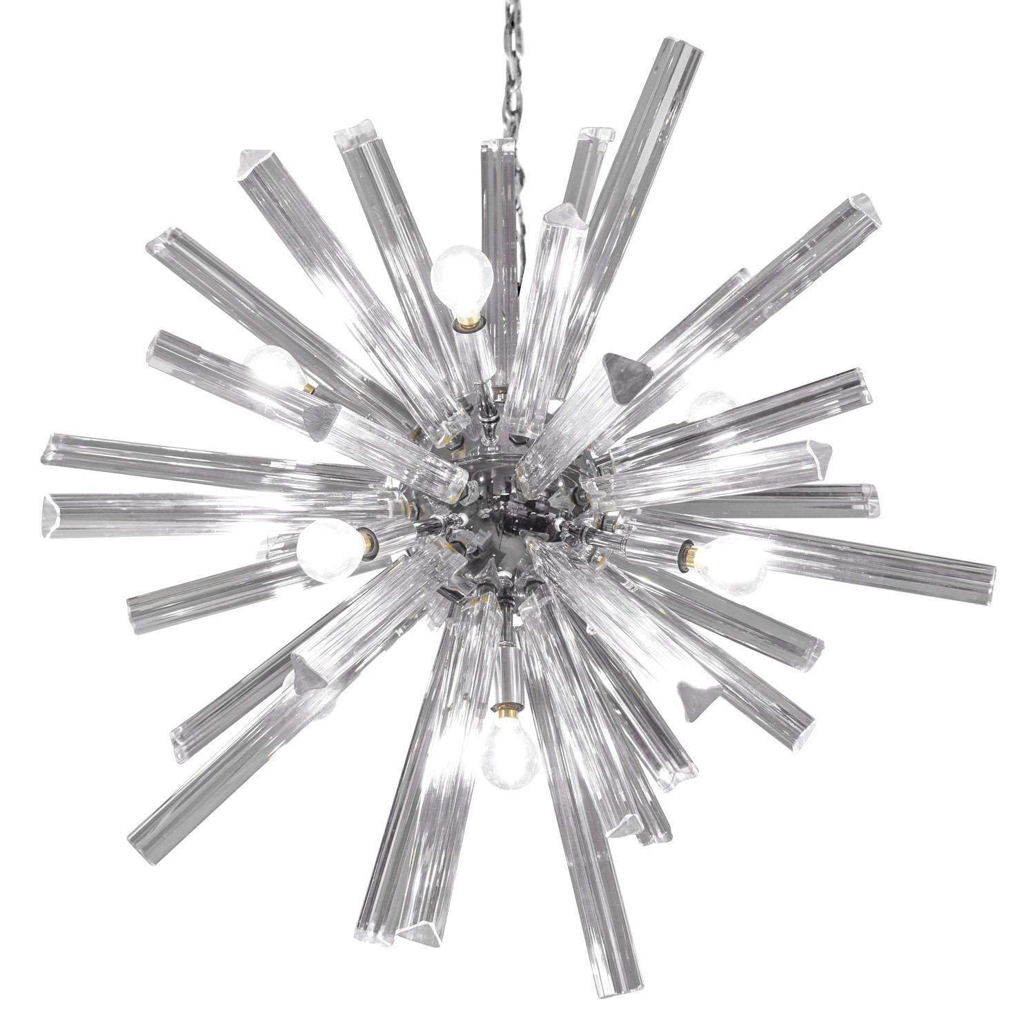 Mid-Century moderno Venini Coppia di lampadari Sputnik in cromo con aste in vetro artigianale 1970s in vendita