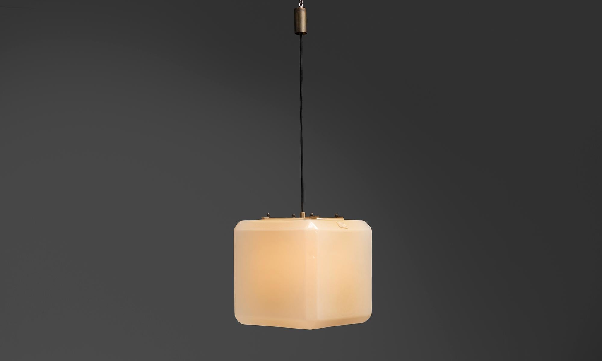 Venini Pendant, Italy circa 1960 In Good Condition For Sale In Culver City, CA