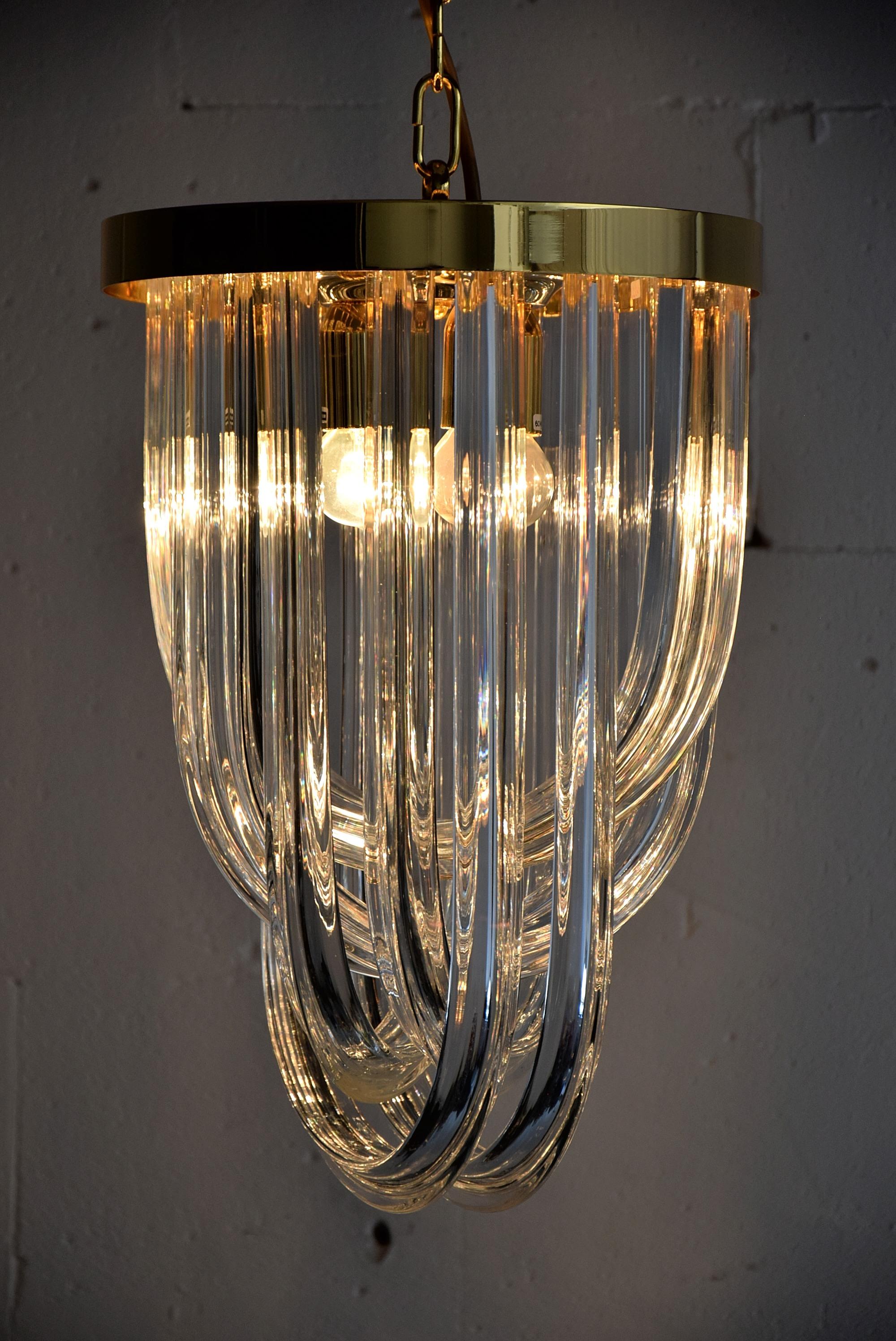 Venini Pendant Chandelier, Curved Crystal Glass & Gold Plated Brass. For Sale 1
