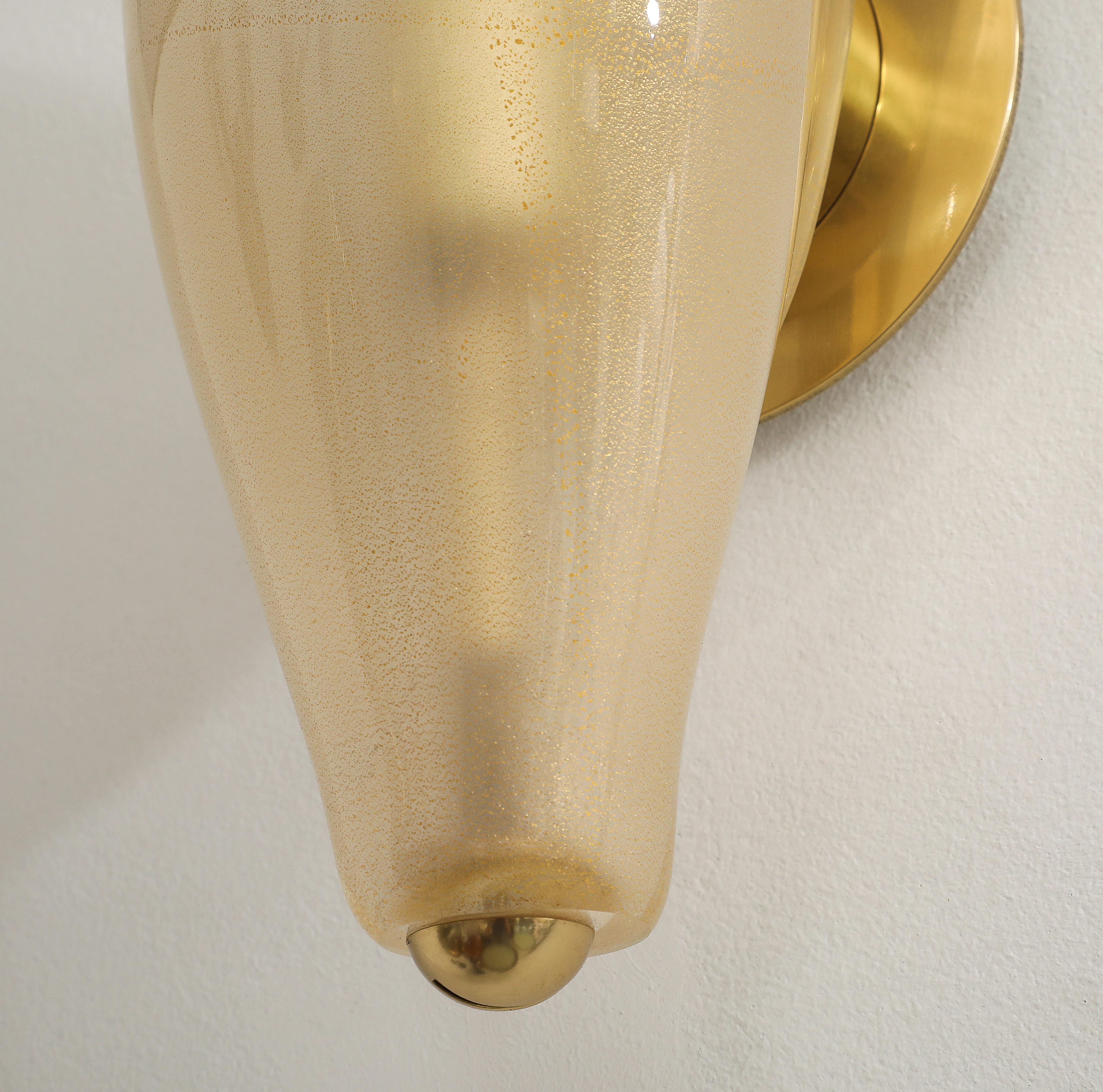 Raro par de lámparas Venini de cristal de Murano en pan de oro Petali Model 5825 en venta 4
