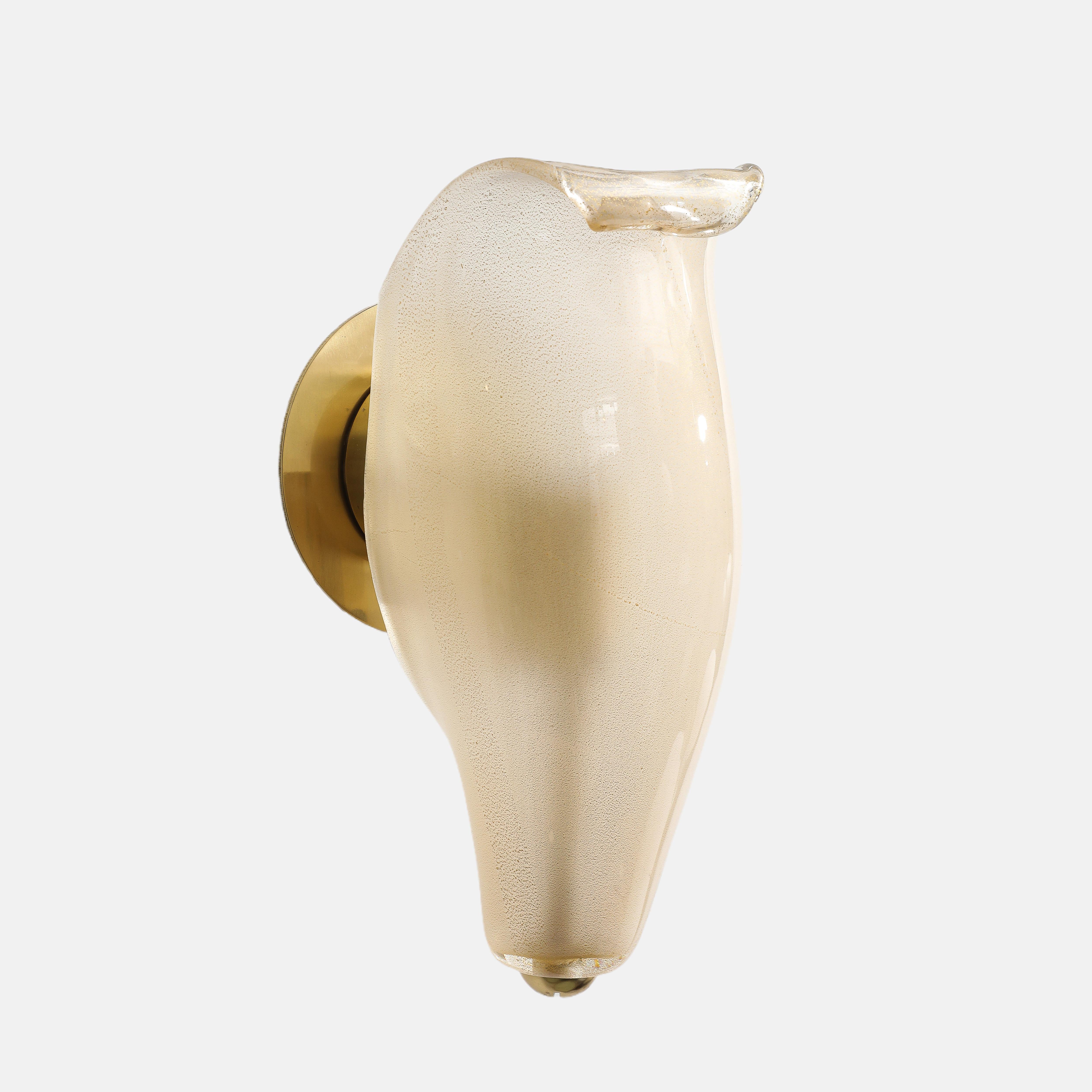 Raro par de lámparas Venini de cristal de Murano en pan de oro Petali Model 5825 en Bueno estado para la venta en New York, NY