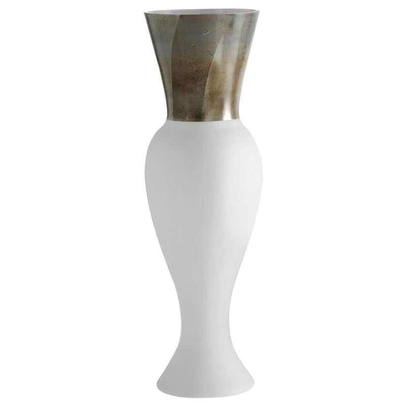 Venini Regina Vase in Milk-White Glass by Rodolfo Dordoni