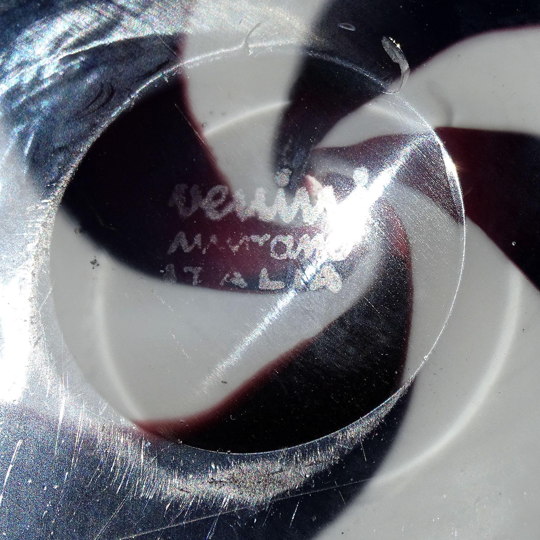 Venini Signed Fulvio Bianconi Murano Black White Swirl Italian Art Glass Bowl In Good Condition For Sale In Kissimmee, FL