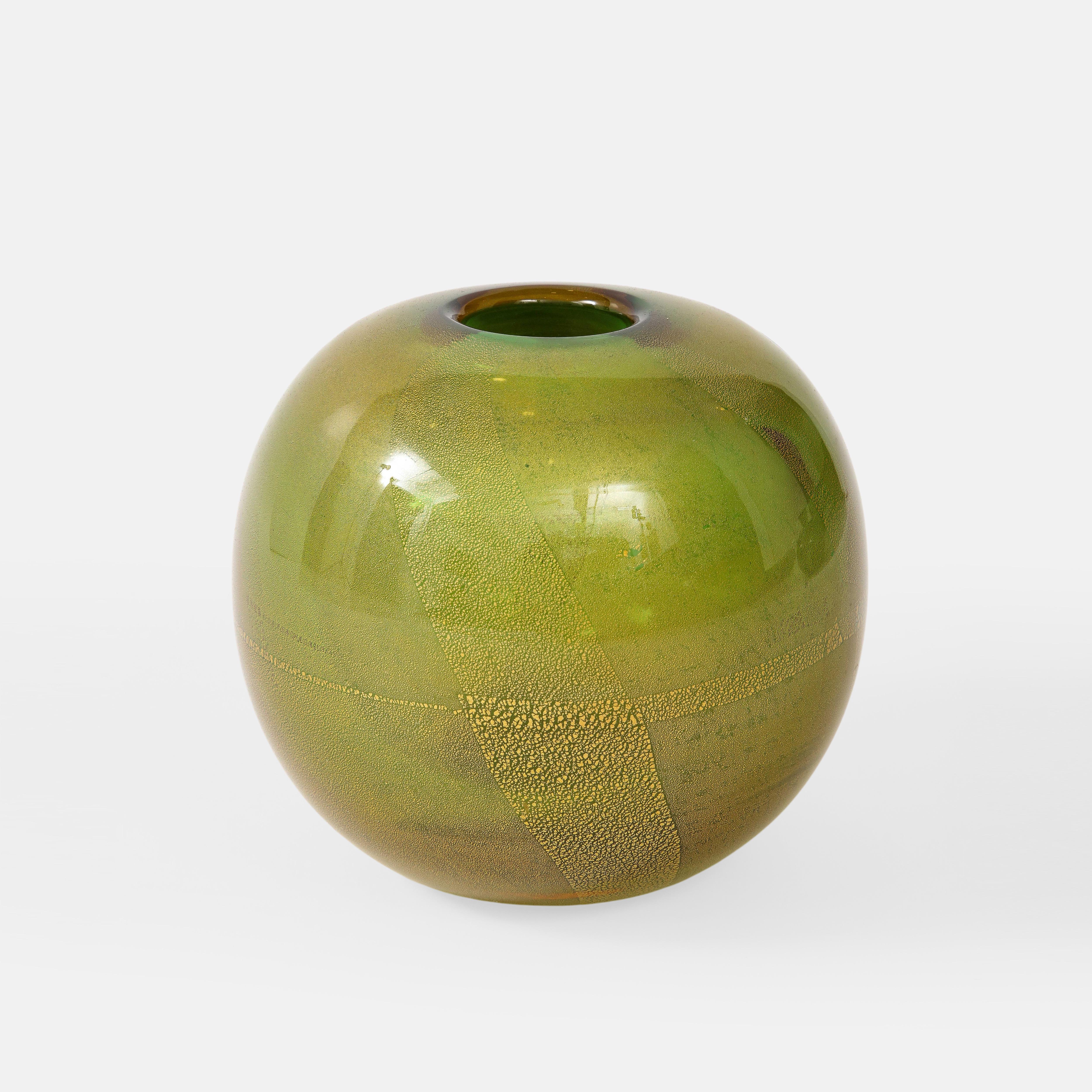 Late 20th Century Venini Sommersi Oro Vase, Italy, 1990 For Sale