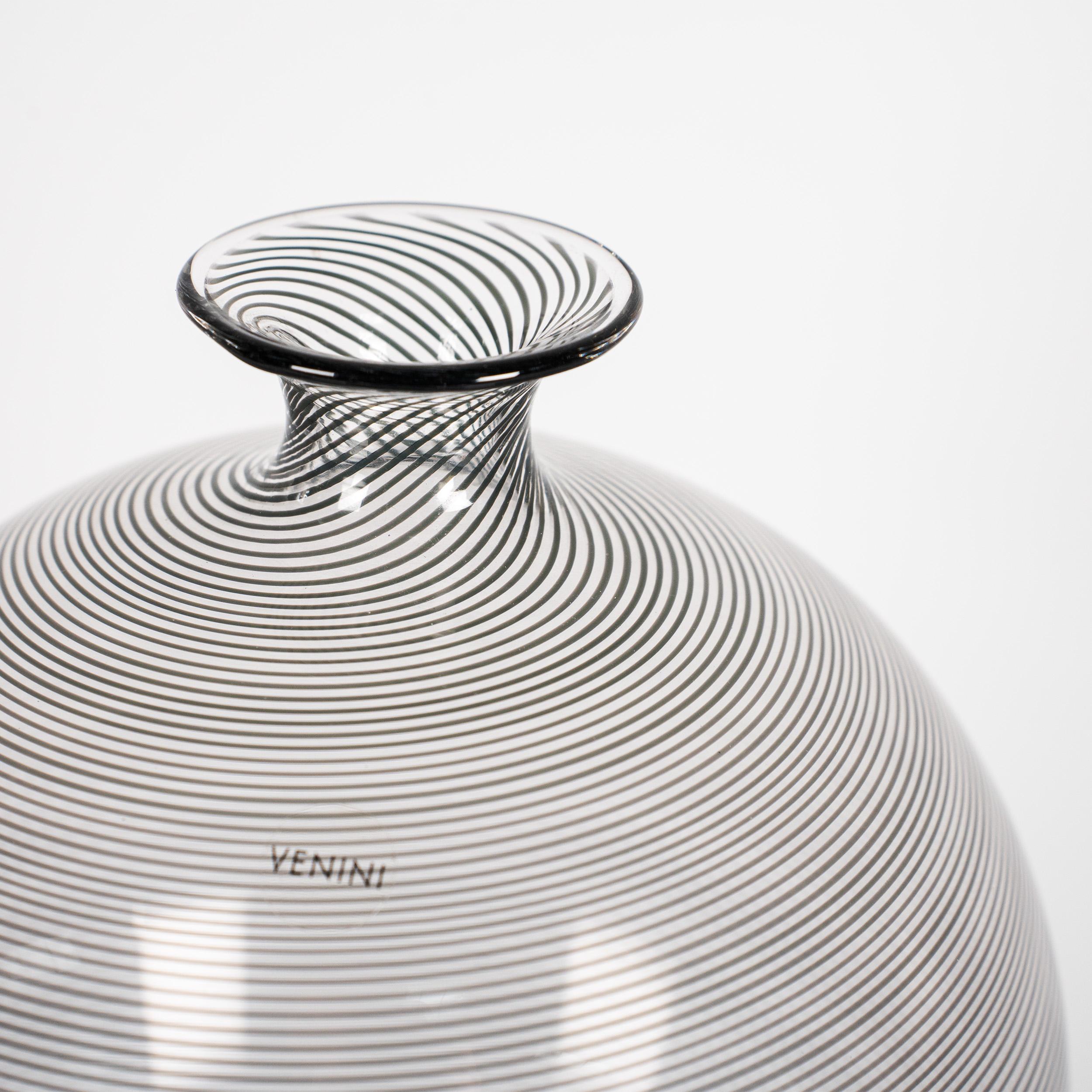 Venini vaso speciale Veronese nero Filigrana Vetro di Murano Edizione Limitata. 6/99 2013 in vendita 1