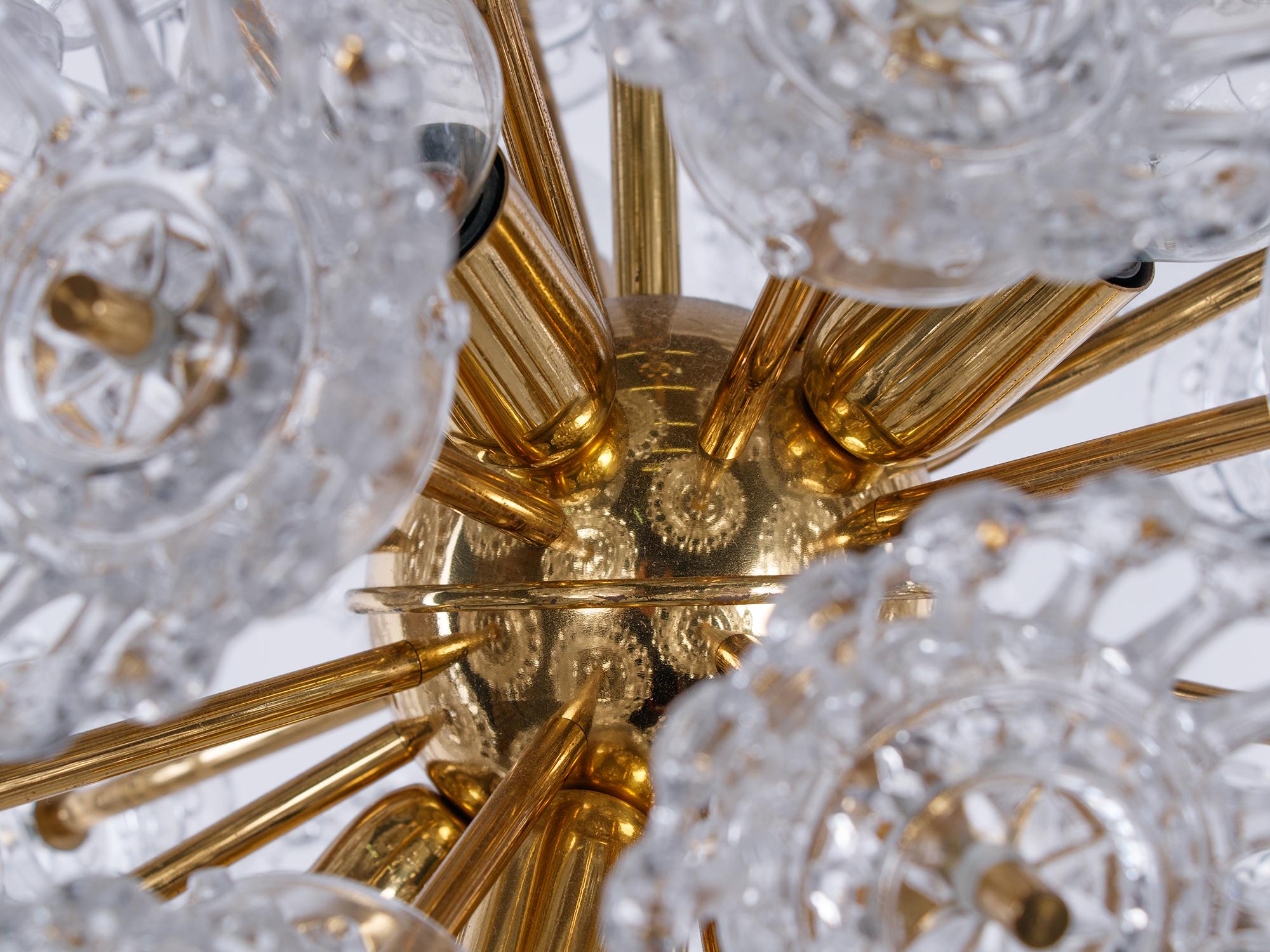 Italian Venini Style 10-light Flower Sputnik Chandelier Murano Glass & Brass, 1960s For Sale