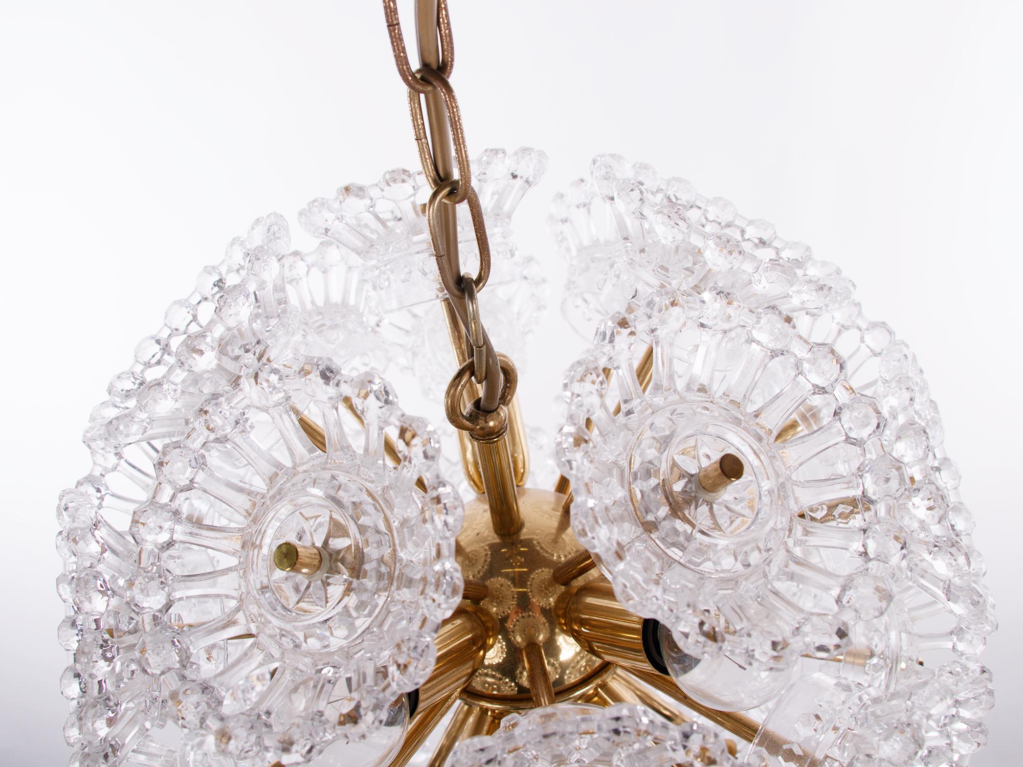 Mid-20th Century Venini Style 10-light Flower Sputnik Chandelier Murano Glass & Brass, 1960s For Sale