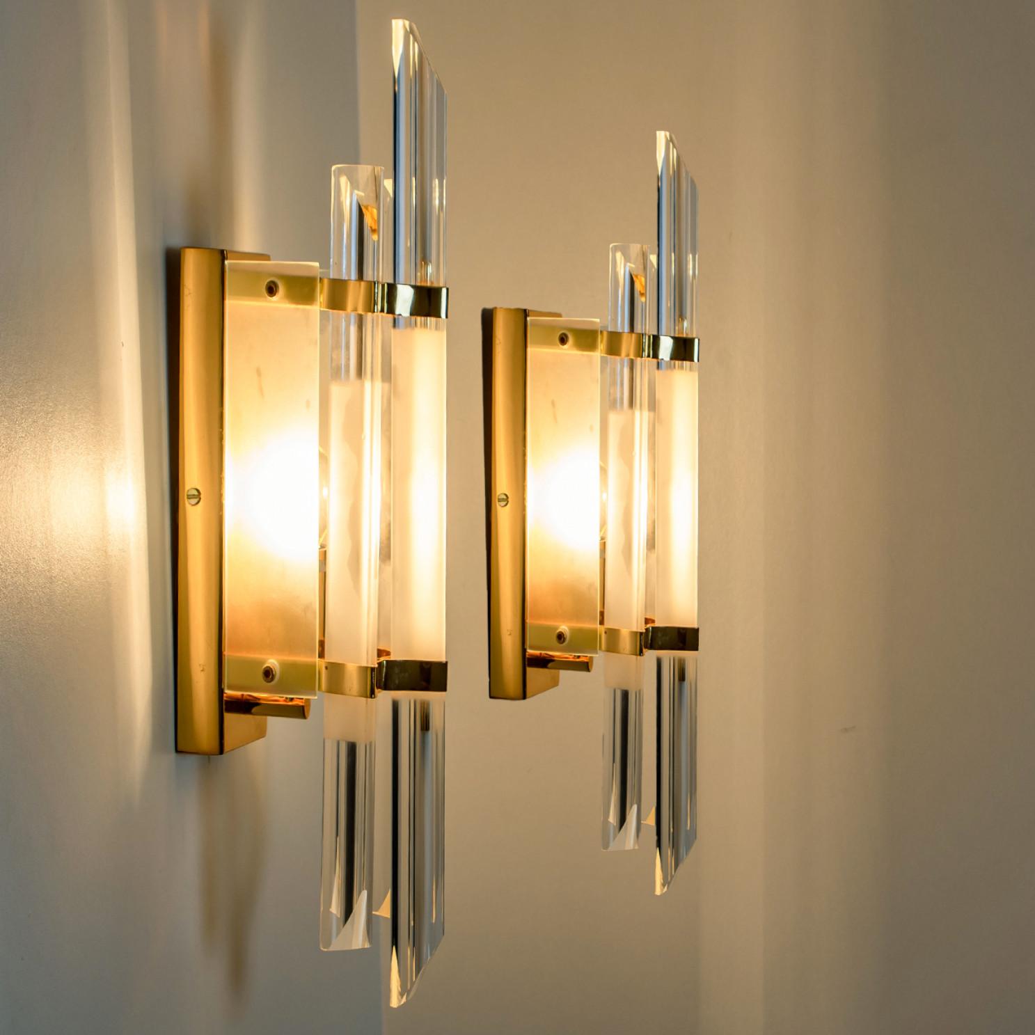 Venini Style Clear Gold Glass Brass Sconces, 1970 For Sale 3